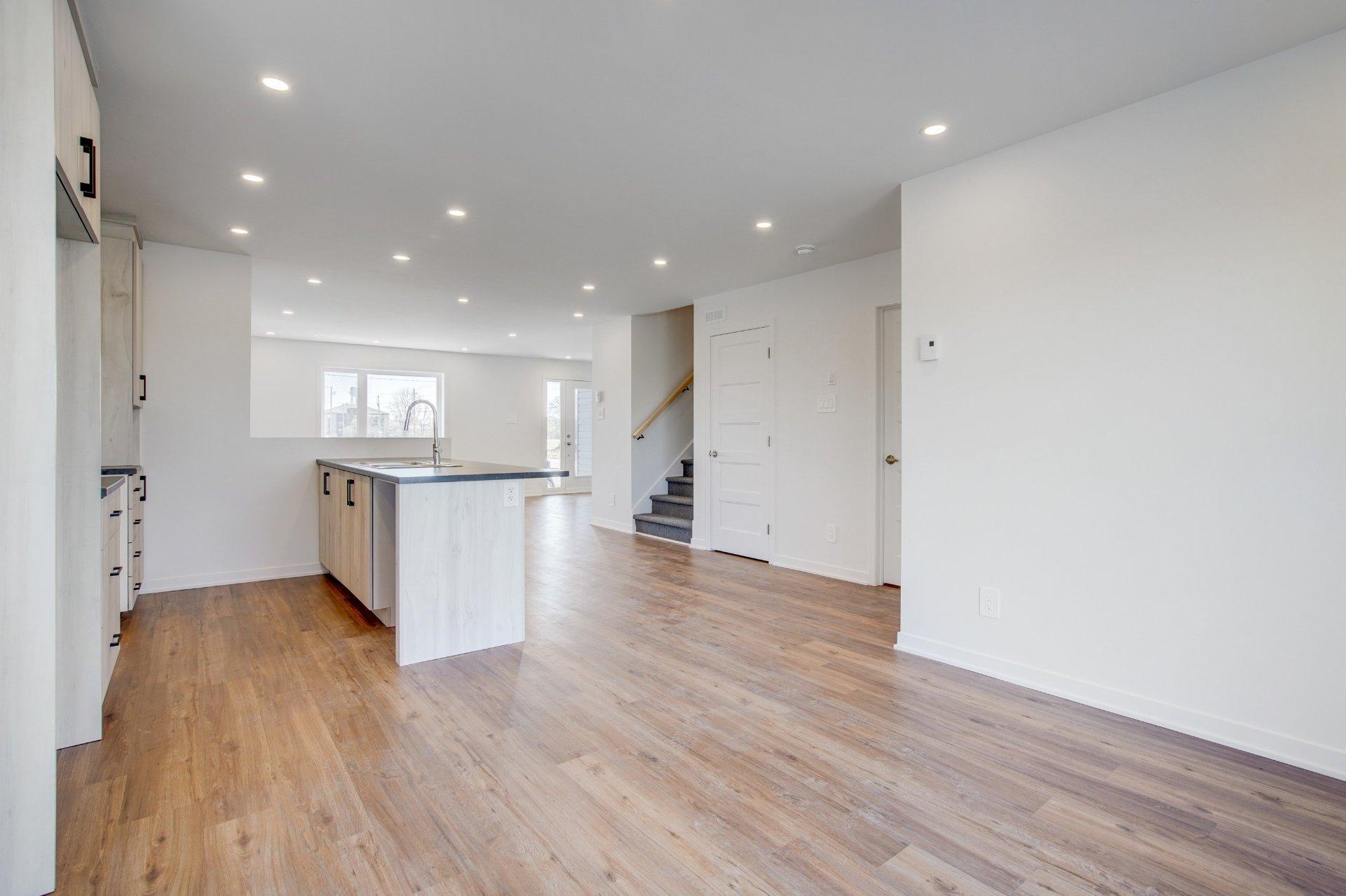 









68


Rue Lasselle

, B,
Huntingdon,




QC
J0S1H0

