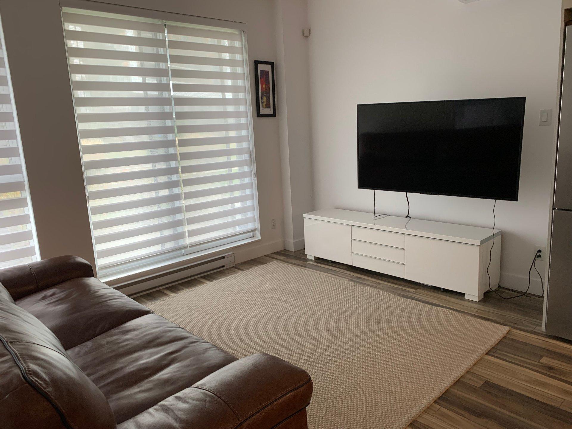 









4


Av. Donegani

, 105,
Pointe-Claire,




QC
H9R0C8

