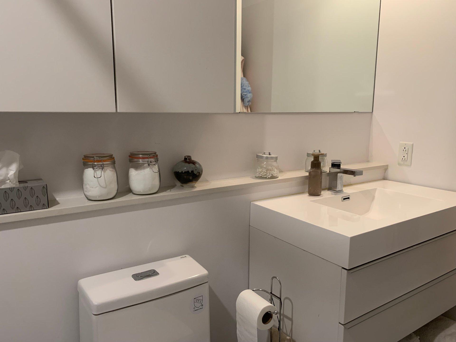 









4


Av. Donegani

, 105,
Pointe-Claire,




QC
H9R0C8

