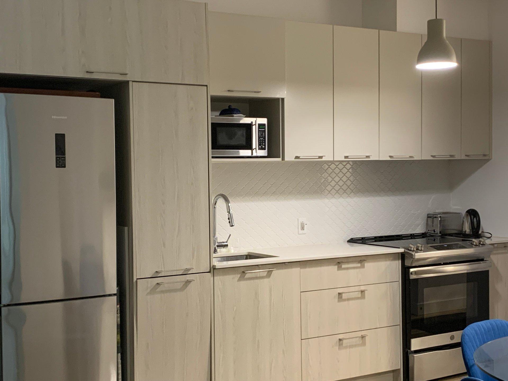 









4


Av. Donegani

, 105,
Pointe-Claire,




QC
H9R0C8

