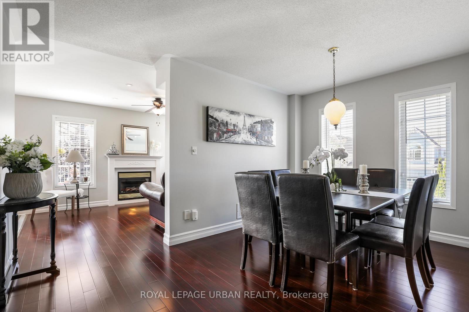 












1081 KESWICK COURT

,
Oshawa,




Ontario
L1K2V2

