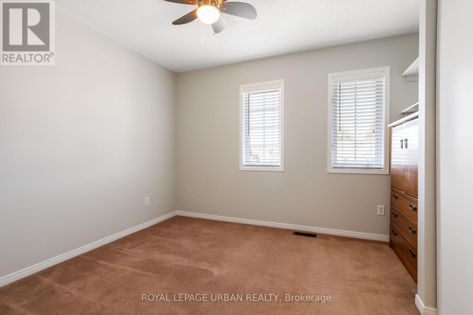 












1081 KESWICK COURT

,
Oshawa,




Ontario
L1K2V2

