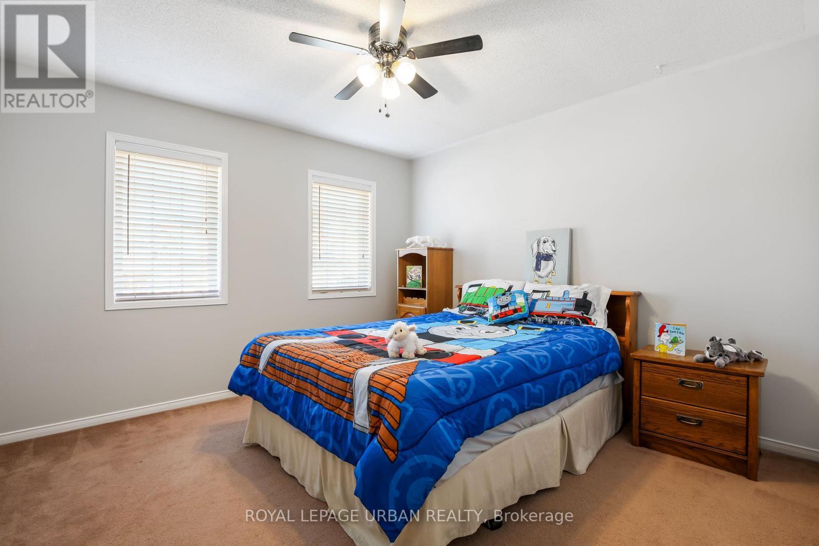 












1081 KESWICK COURT

,
Oshawa,




Ontario
L1K2V2

