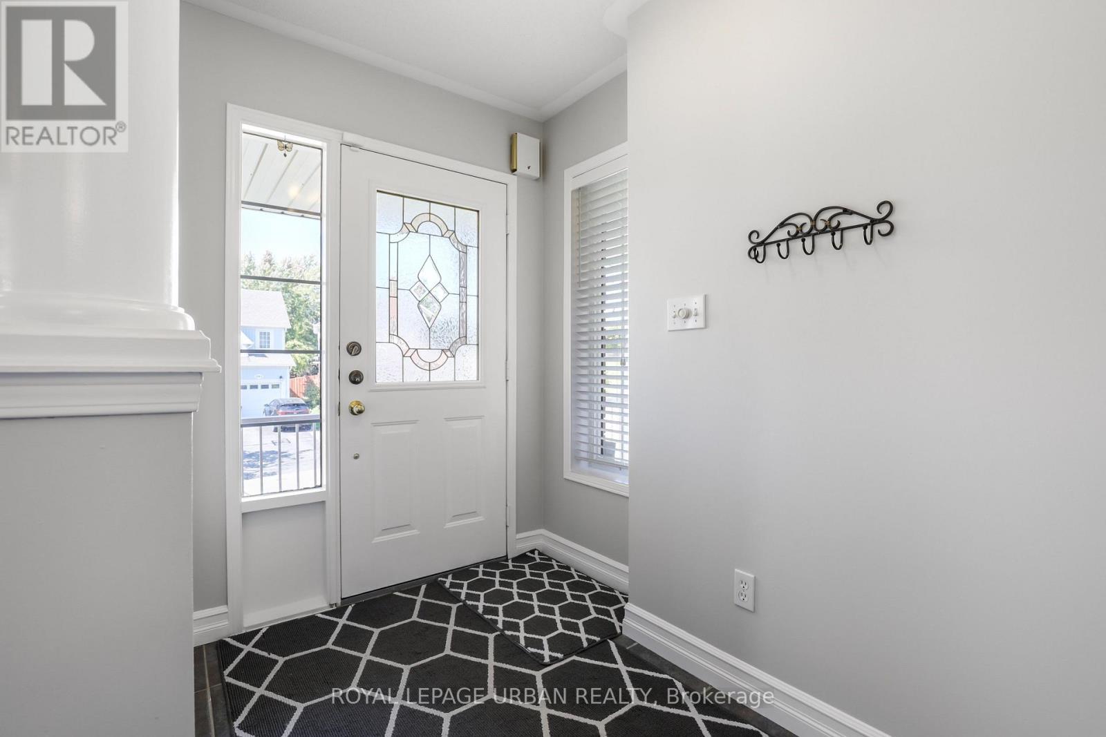 












1081 KESWICK COURT

,
Oshawa,




Ontario
L1K2V2

