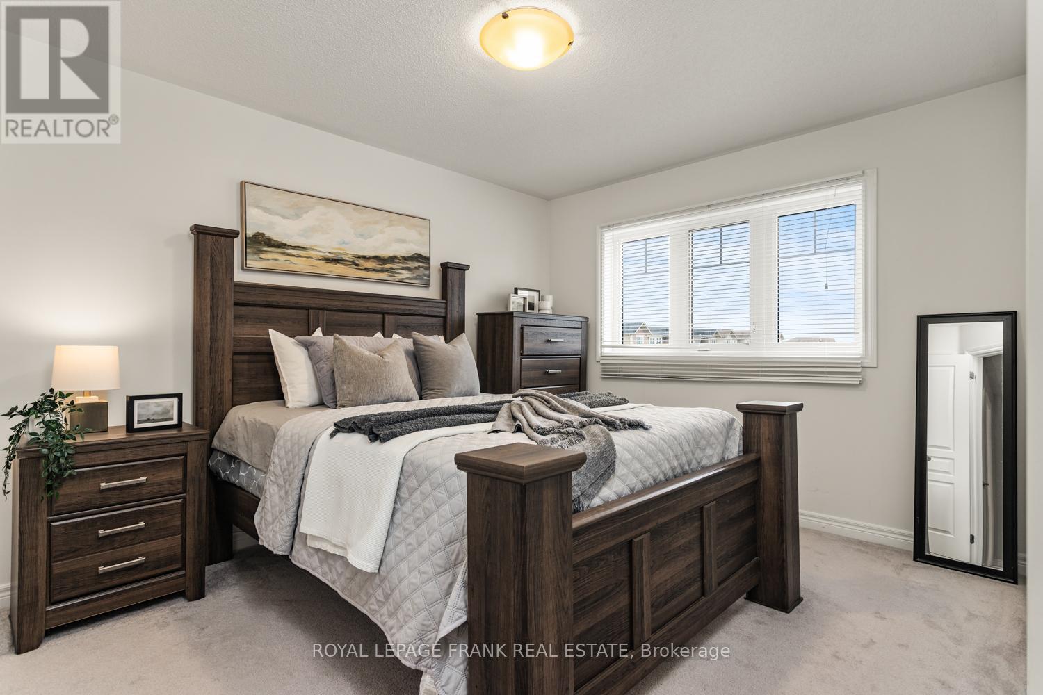 












2353 HILL RISE STREET

,
Oshawa (Windfields),




Ontario
L1L0G8

