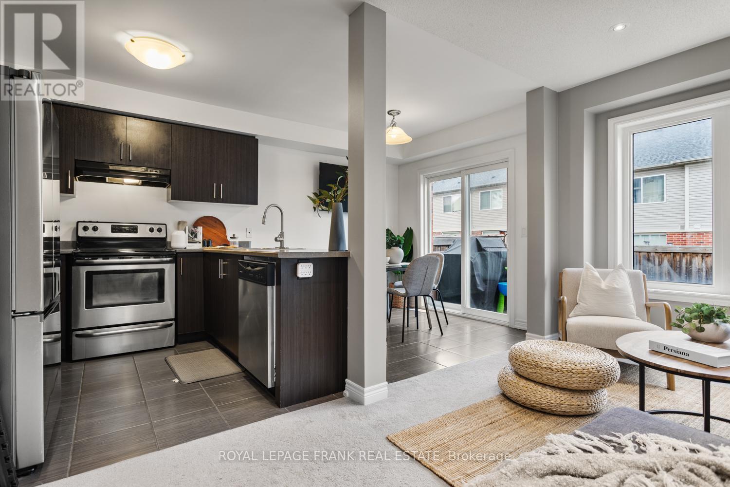 












2353 HILL RISE STREET

,
Oshawa (Windfields),




Ontario
L1L0G8

