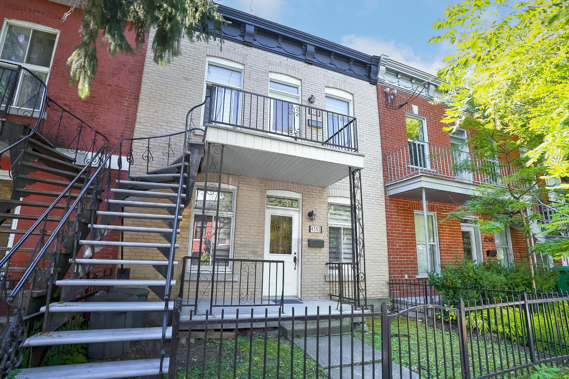 









4590

 - 4592


Rue Cartier

,
Montréal (Le Plateau-Mont-Royal),




QC
H2H1X1

