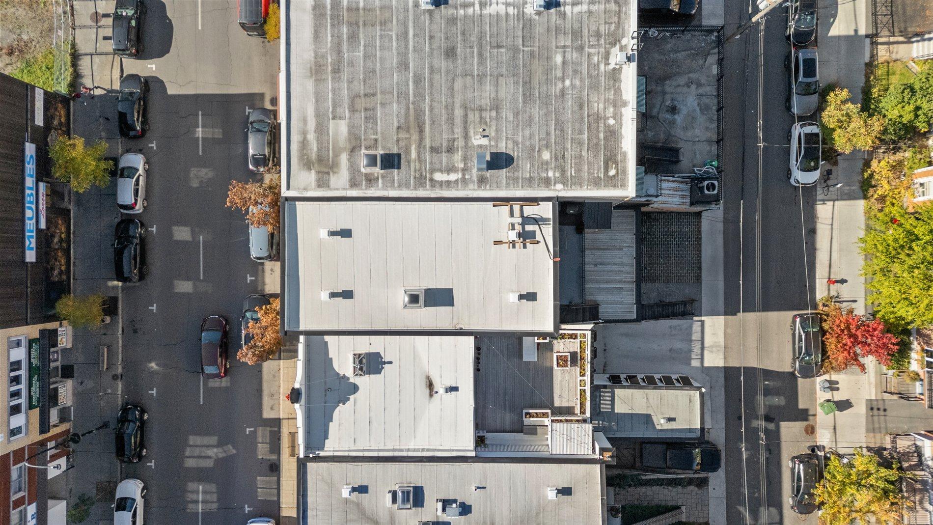 









7591


Rue St-Hubert

,
Montréal (Villeray/Saint-Michel/Parc-Extension),




QC
H2R2N7

