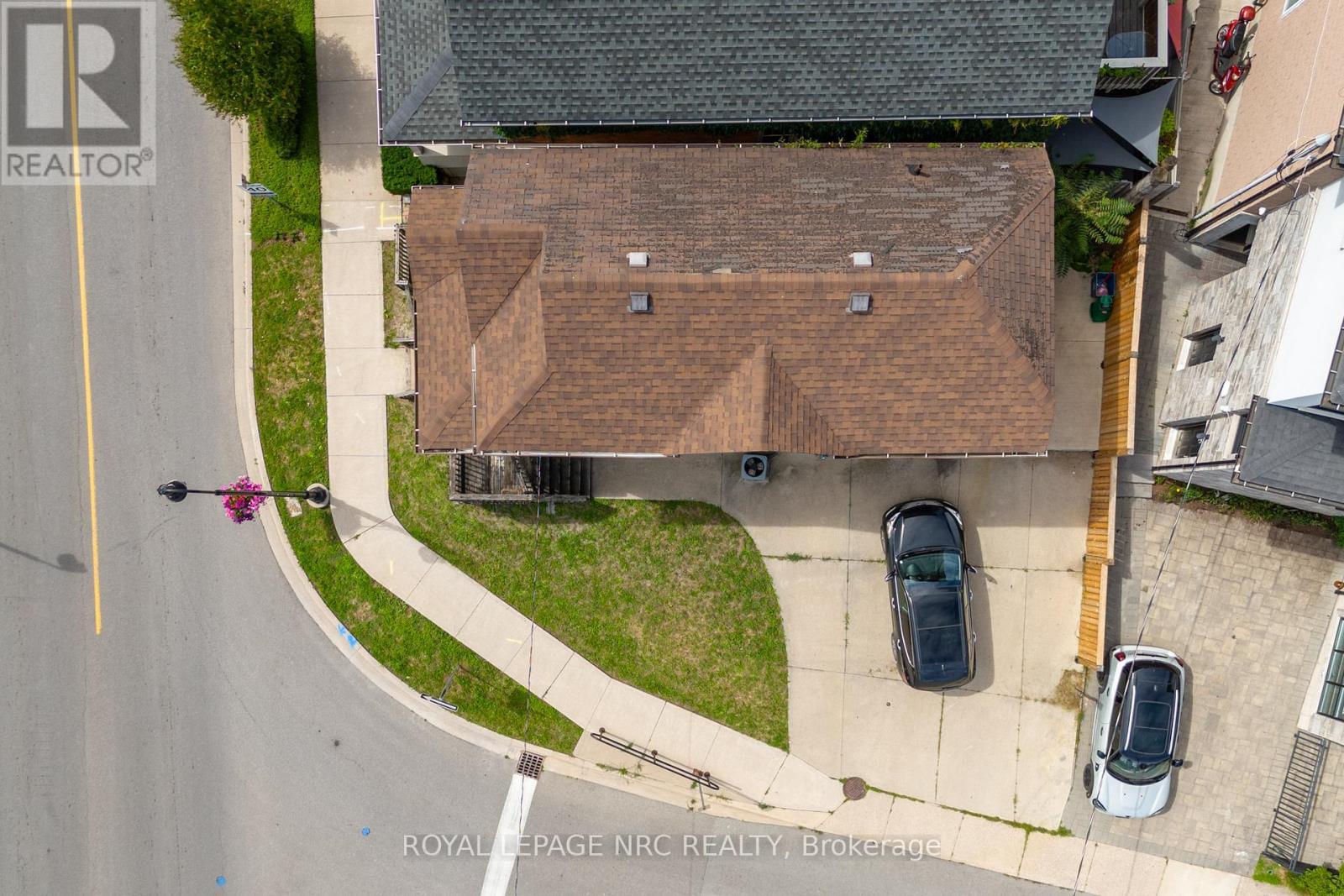 












44 CARLISLE STREET

,
St. Catharines,




Ontario
L2R4H4


