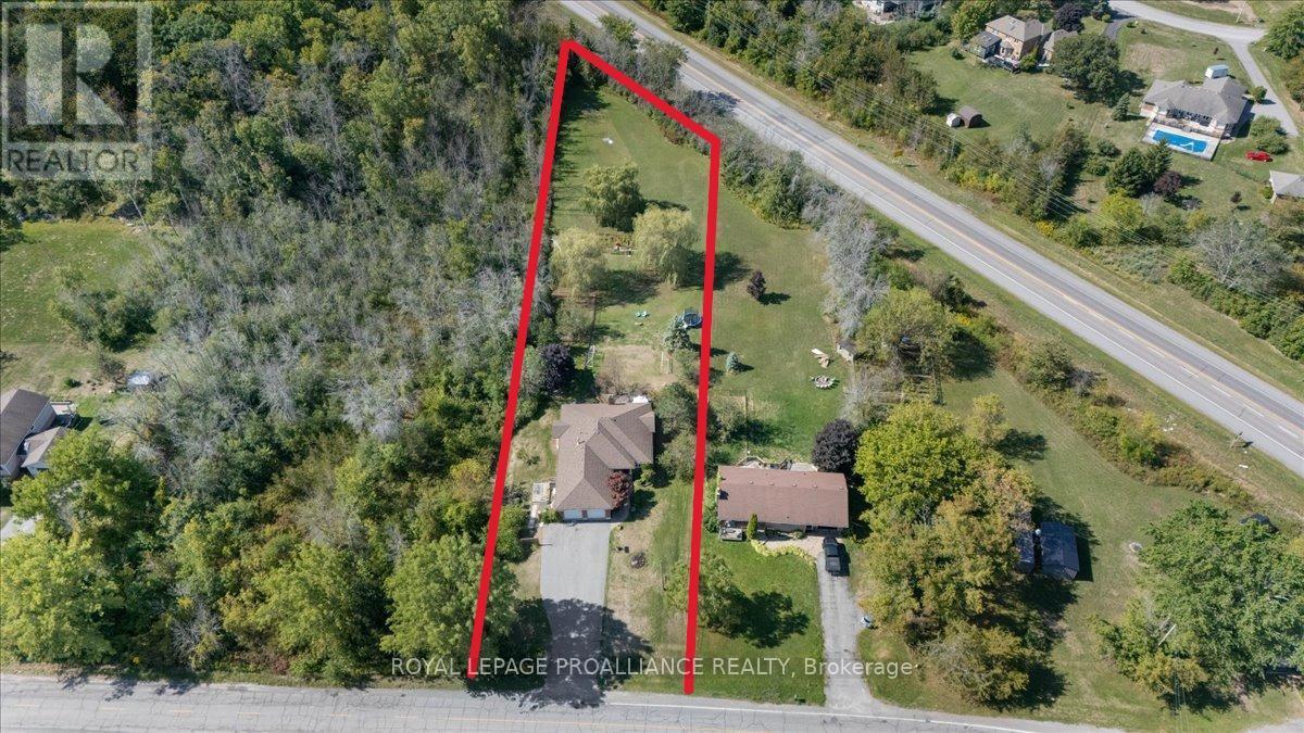












685 COUNTY ROAD 28

,
Prince Edward County (Ameliasburg Ward),




Ontario
K8N4Z7

