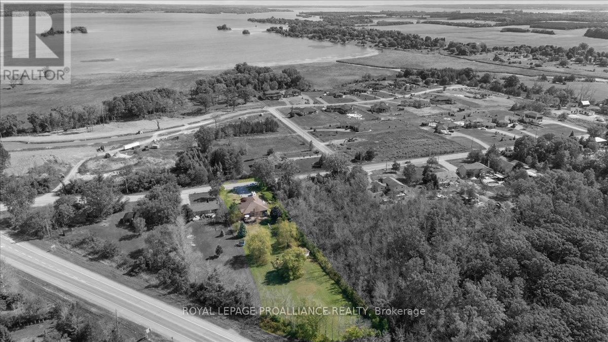 












685 COUNTY ROAD 28

,
Prince Edward County (Ameliasburg Ward),




Ontario
K8N4Z7

