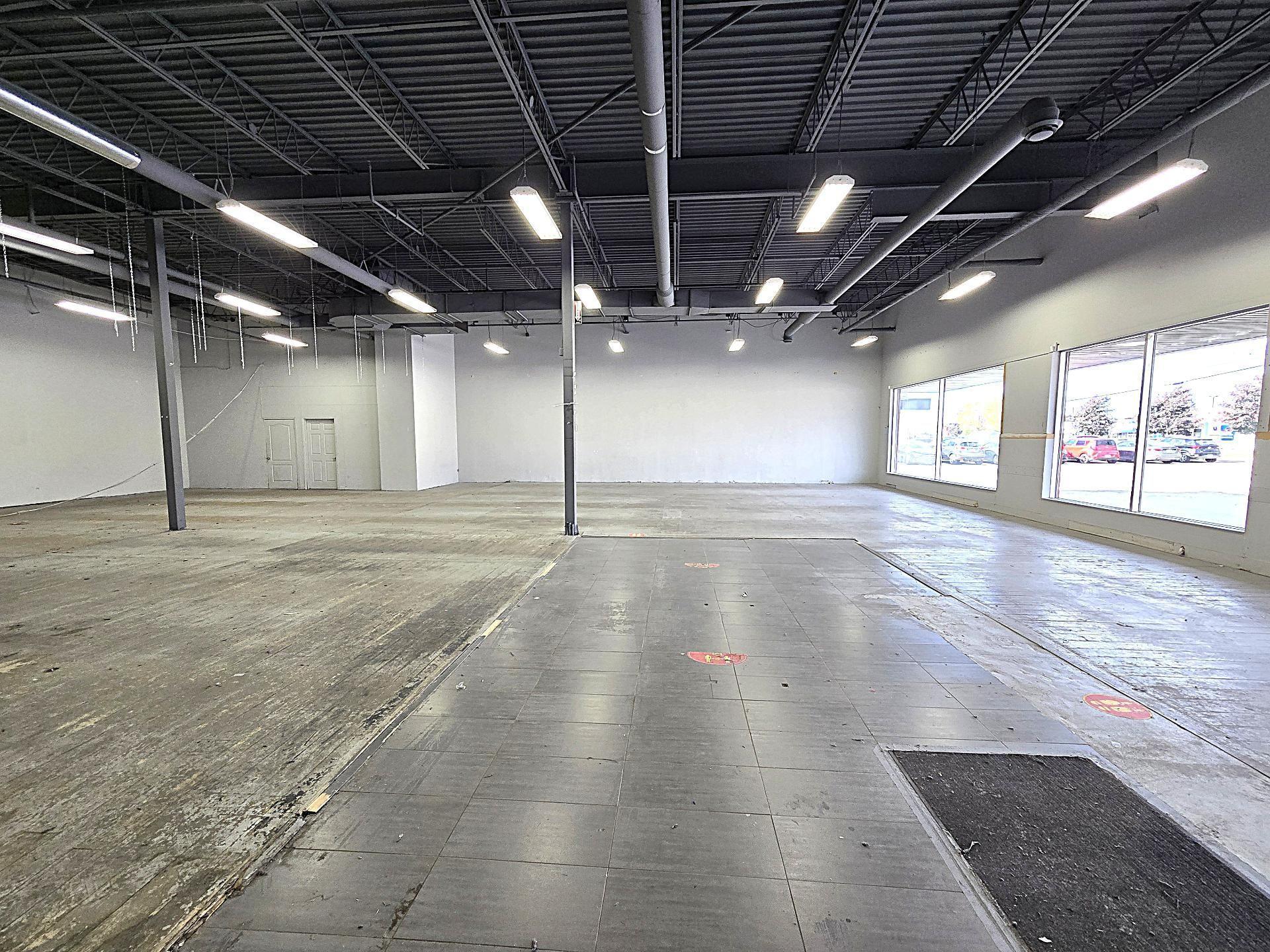 









136


25e Avenue

, 117-A,
Saint-Eustache,




QC
J7P2V2

