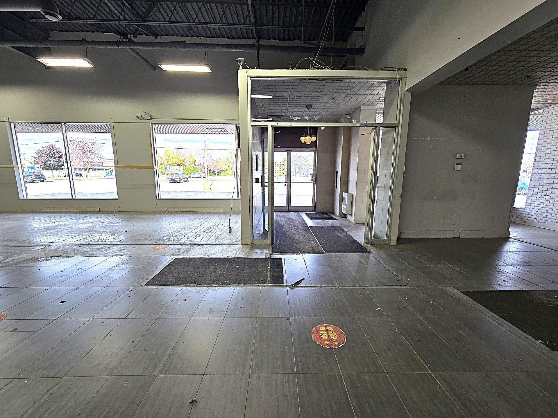 









136


25e Avenue

, 117-A,
Saint-Eustache,




QC
J7P2V2

