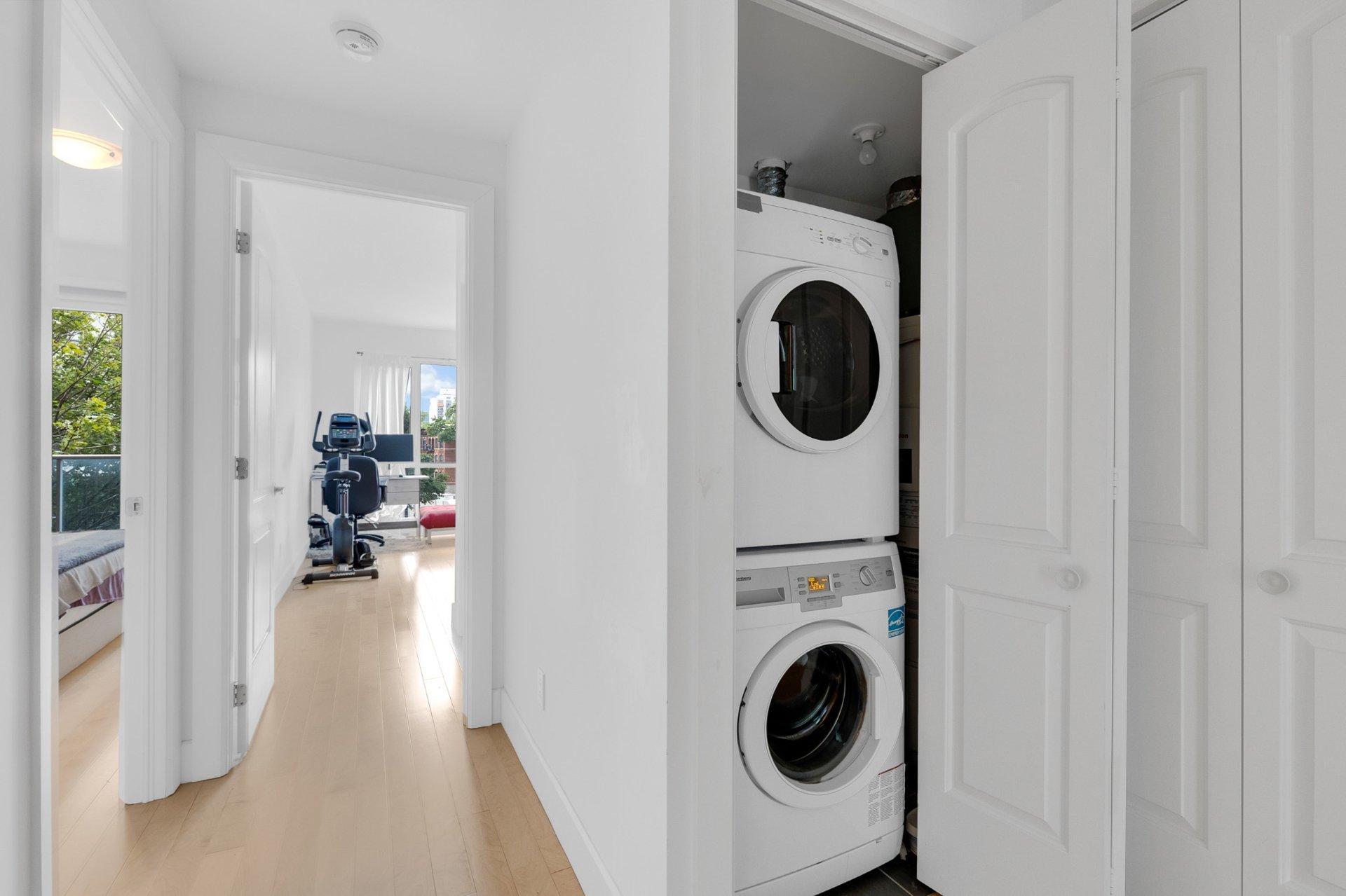 









2525


Av. des Érables

, 302,
Montréal (Ville-Marie),




QC
H2K3V4

