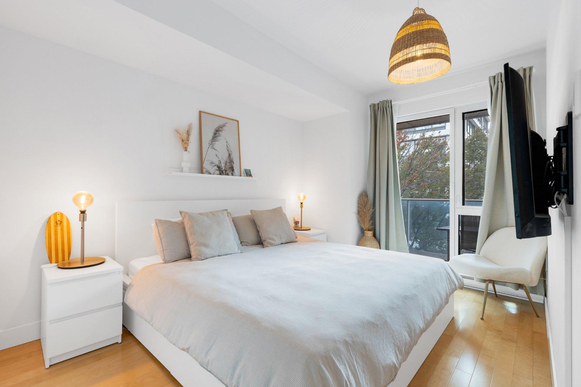 









2525


Av. des Érables

, 302,
Montréal (Ville-Marie),




QC
H2K3V4

