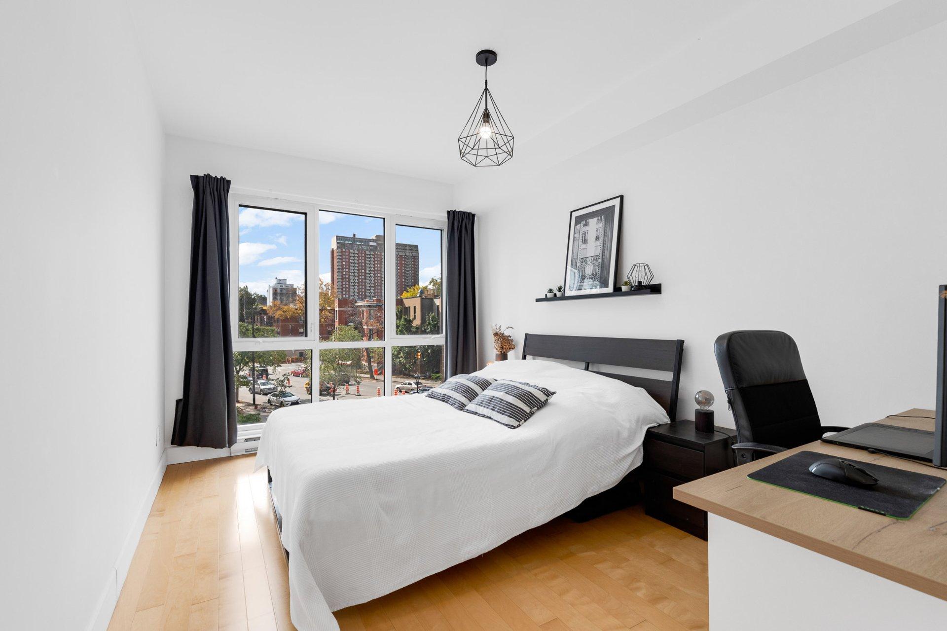









2525


Av. des Érables

, 302,
Montréal (Ville-Marie),




QC
H2K3V4

