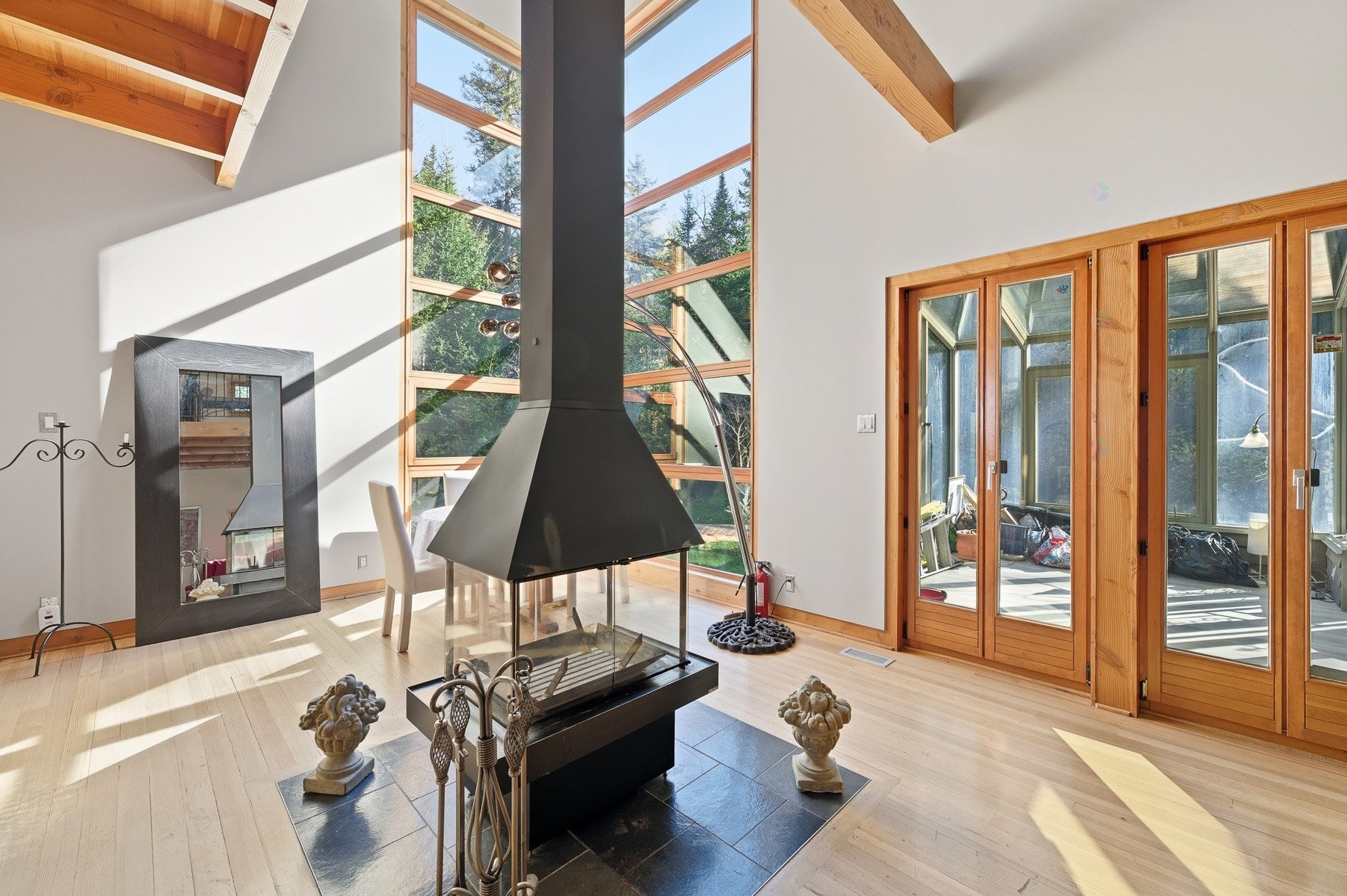 









967


Côte St-Gabriel O.

,
Saint-Sauveur,




QC
J0R1R1

