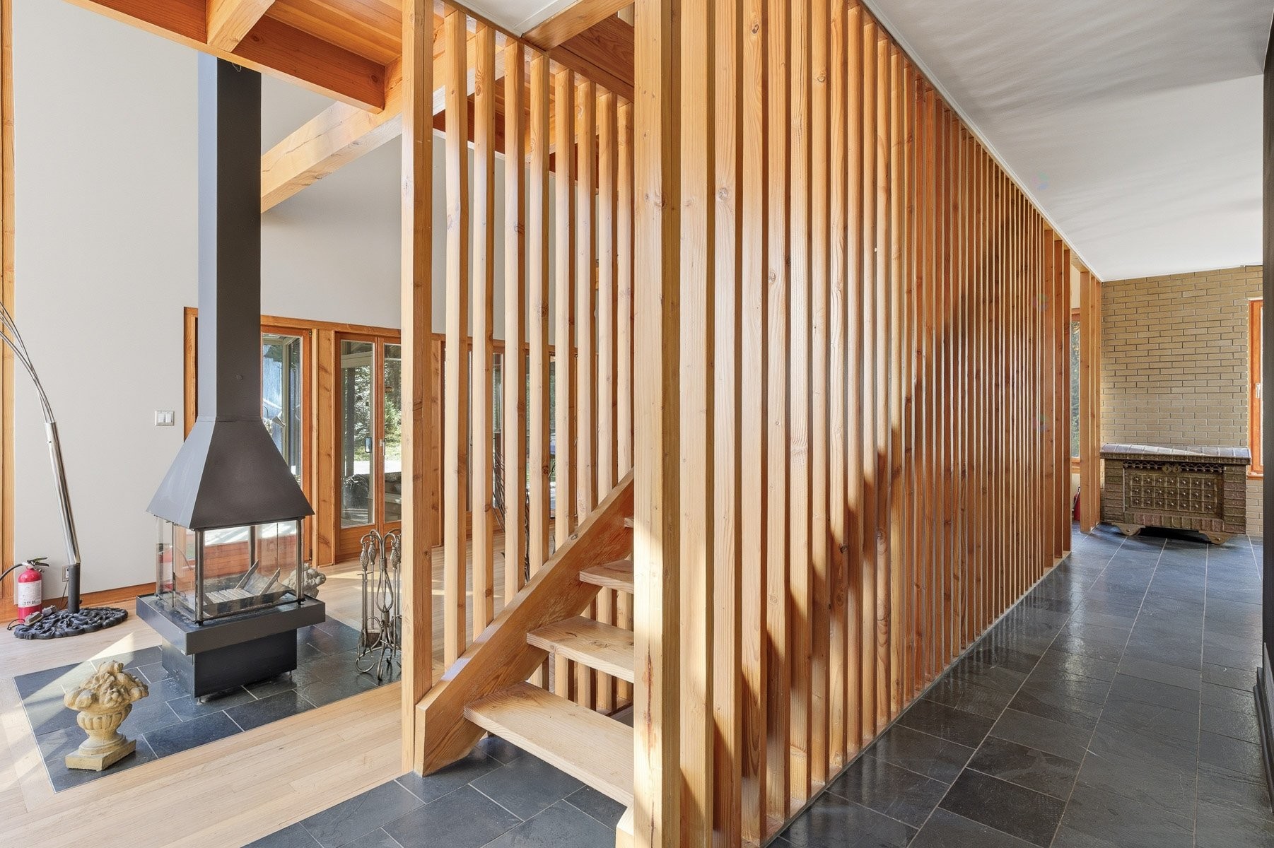 









967


Côte St-Gabriel O.

,
Saint-Sauveur,




QC
J0R1R1

