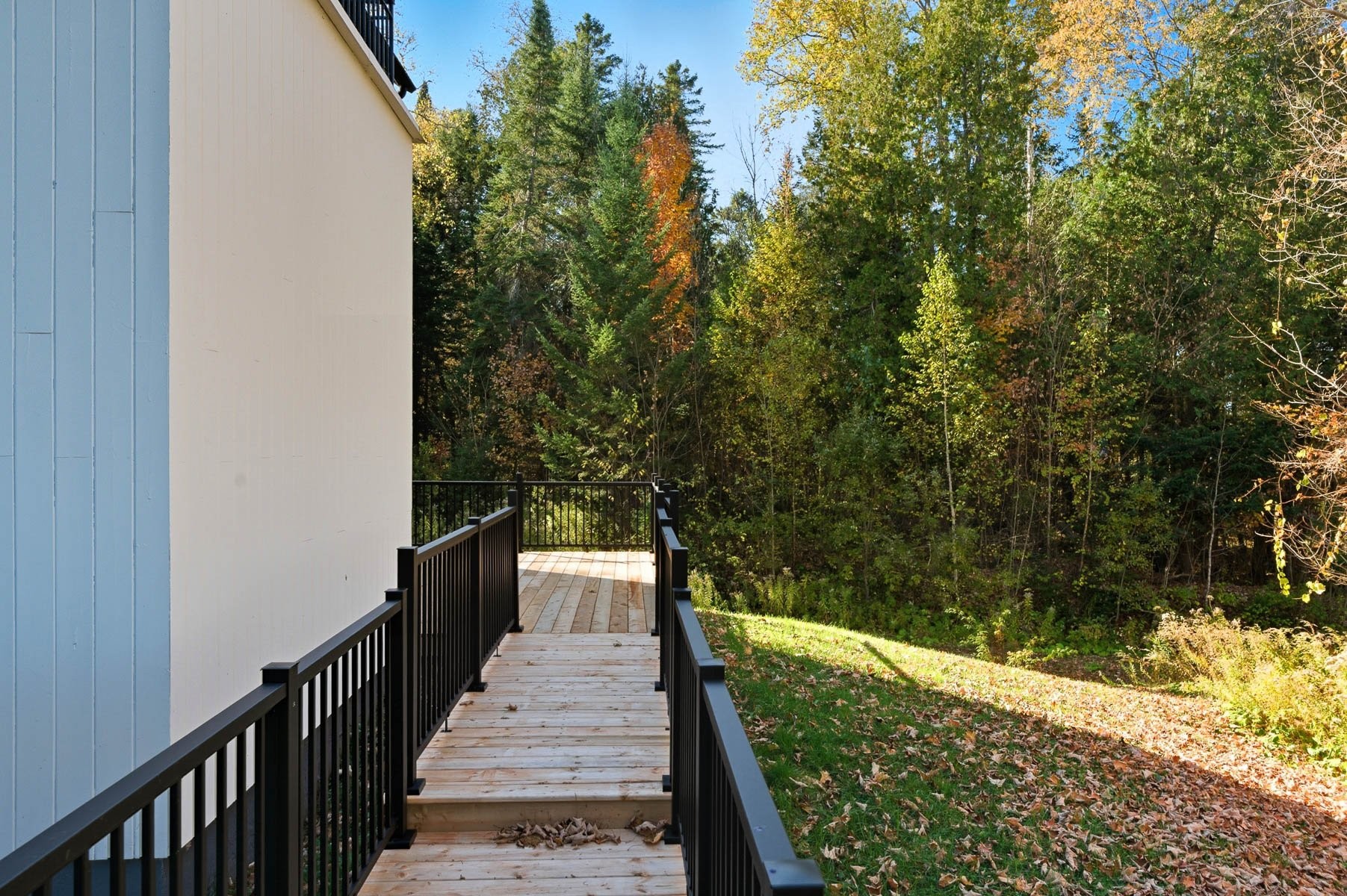 









967


Côte St-Gabriel O.

,
Saint-Sauveur,




QC
J0R1R1

