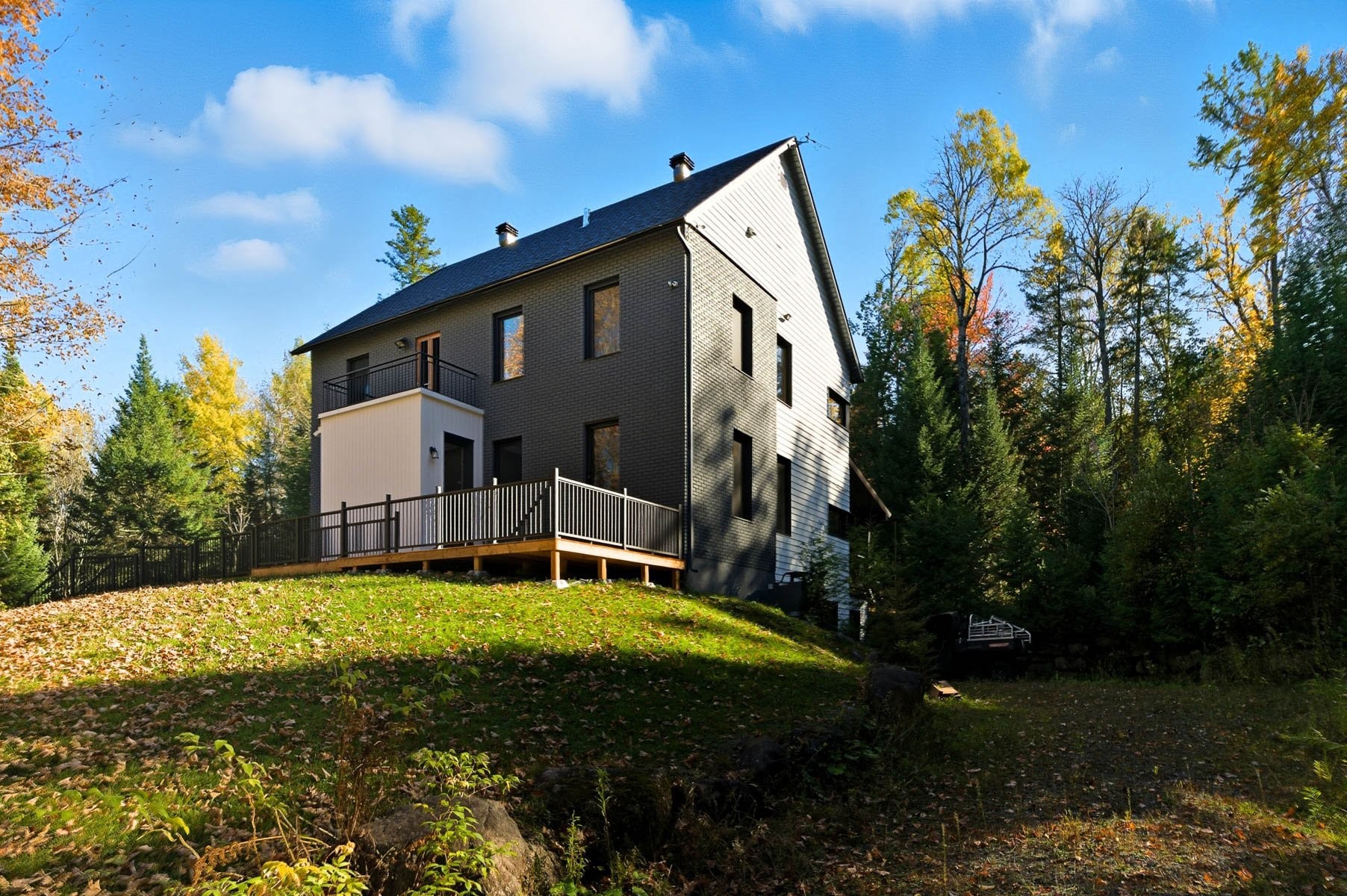 









967


Côte St-Gabriel O.

,
Saint-Sauveur,




QC
J0R1R1

