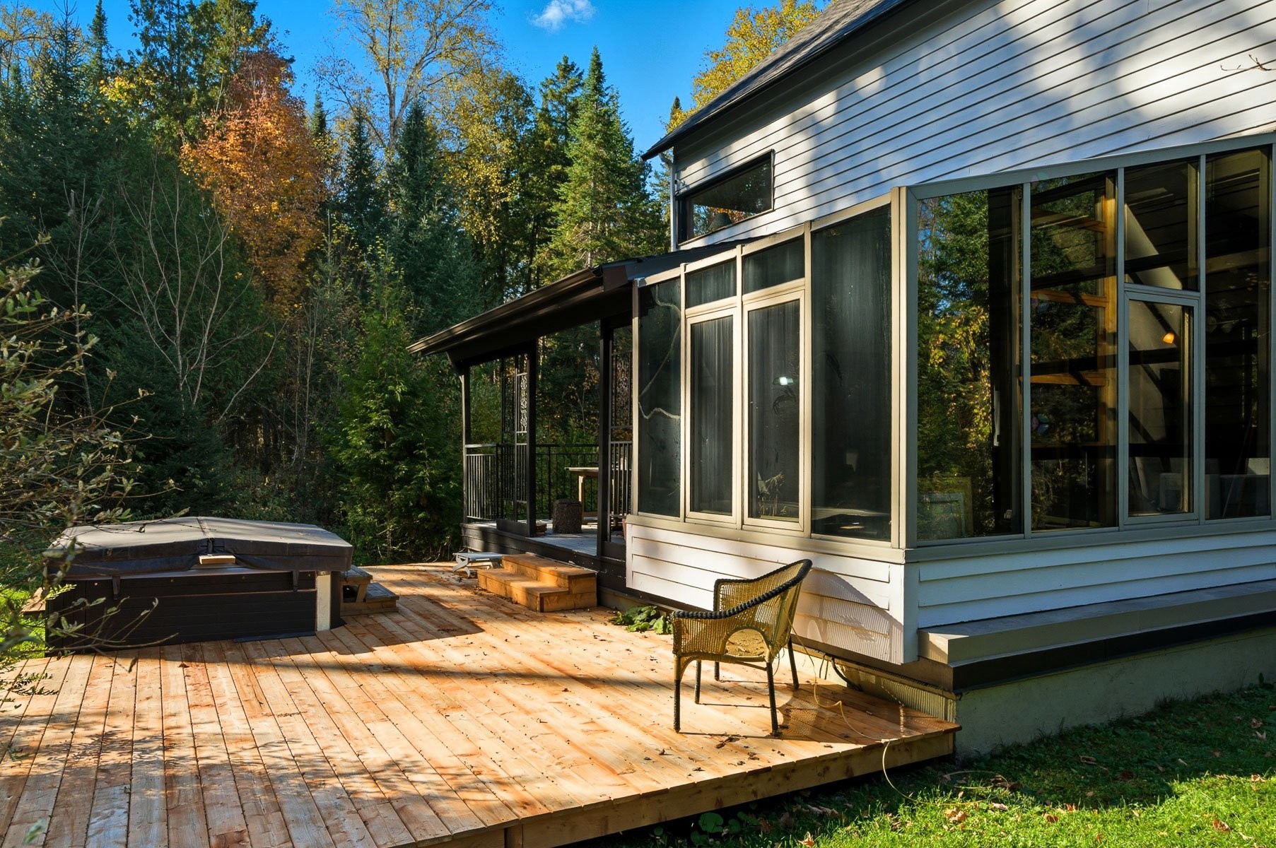 









967


Côte St-Gabriel O.

,
Saint-Sauveur,




QC
J0R1R1

