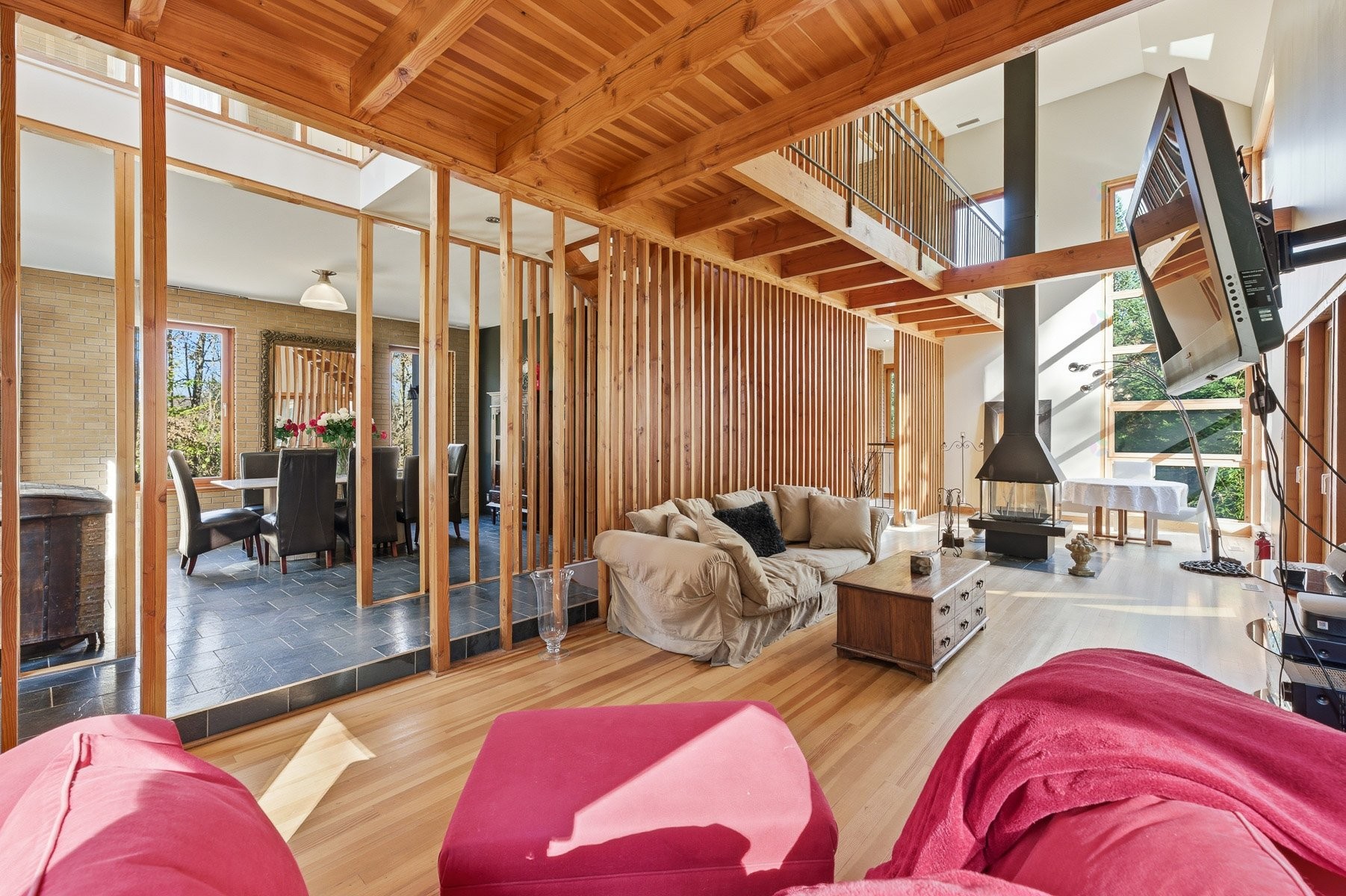 









967


Côte St-Gabriel O.

,
Saint-Sauveur,




QC
J0R1R1

