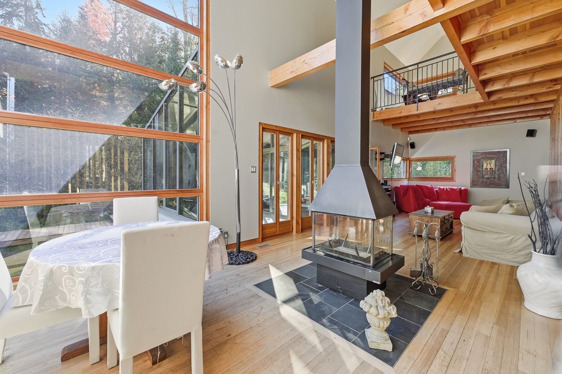 









967


Côte St-Gabriel O.

,
Saint-Sauveur,




QC
J0R1R1

