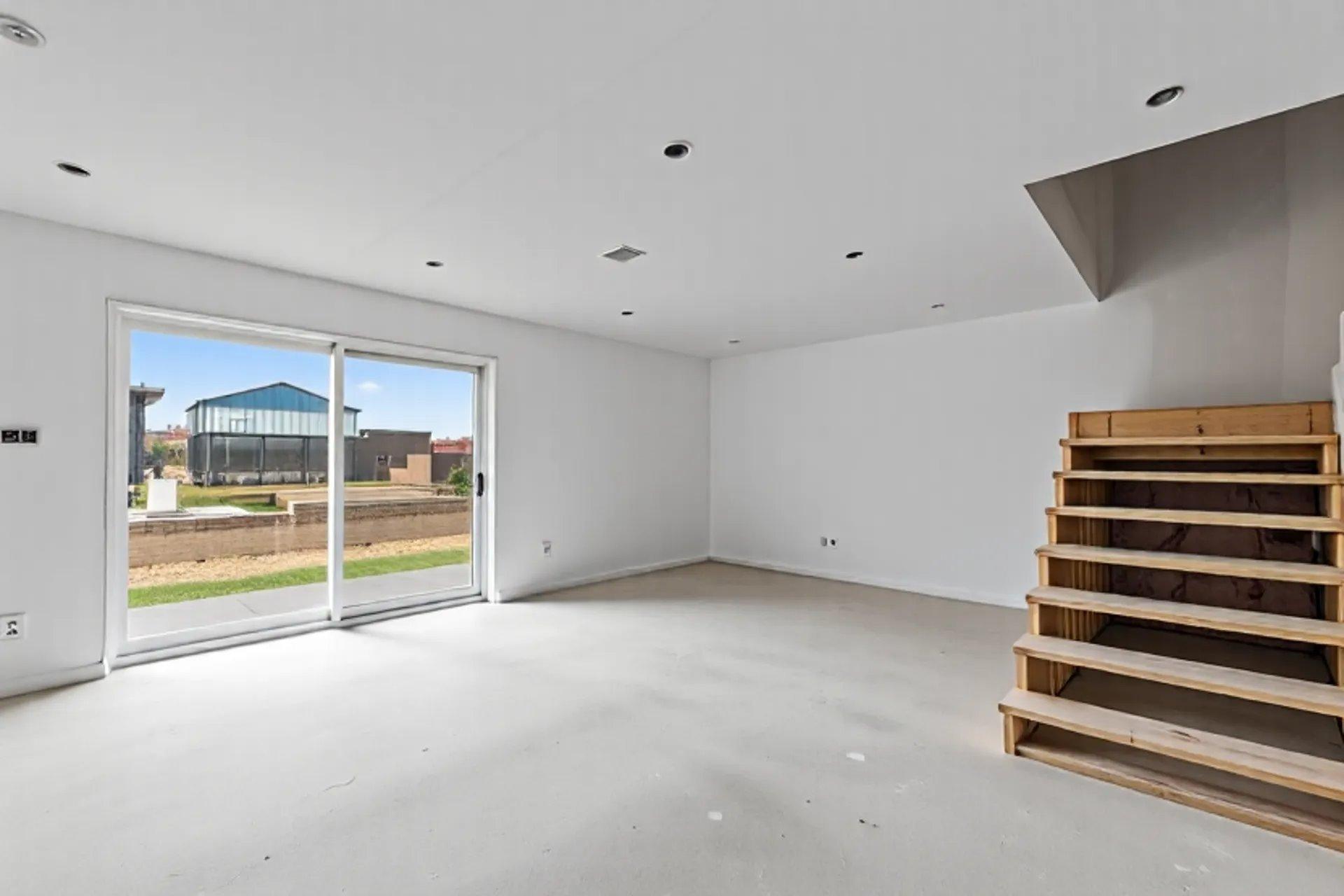 









245


Rue Jean

,
Rivière-Beaudette,




QC
J0P1R0

