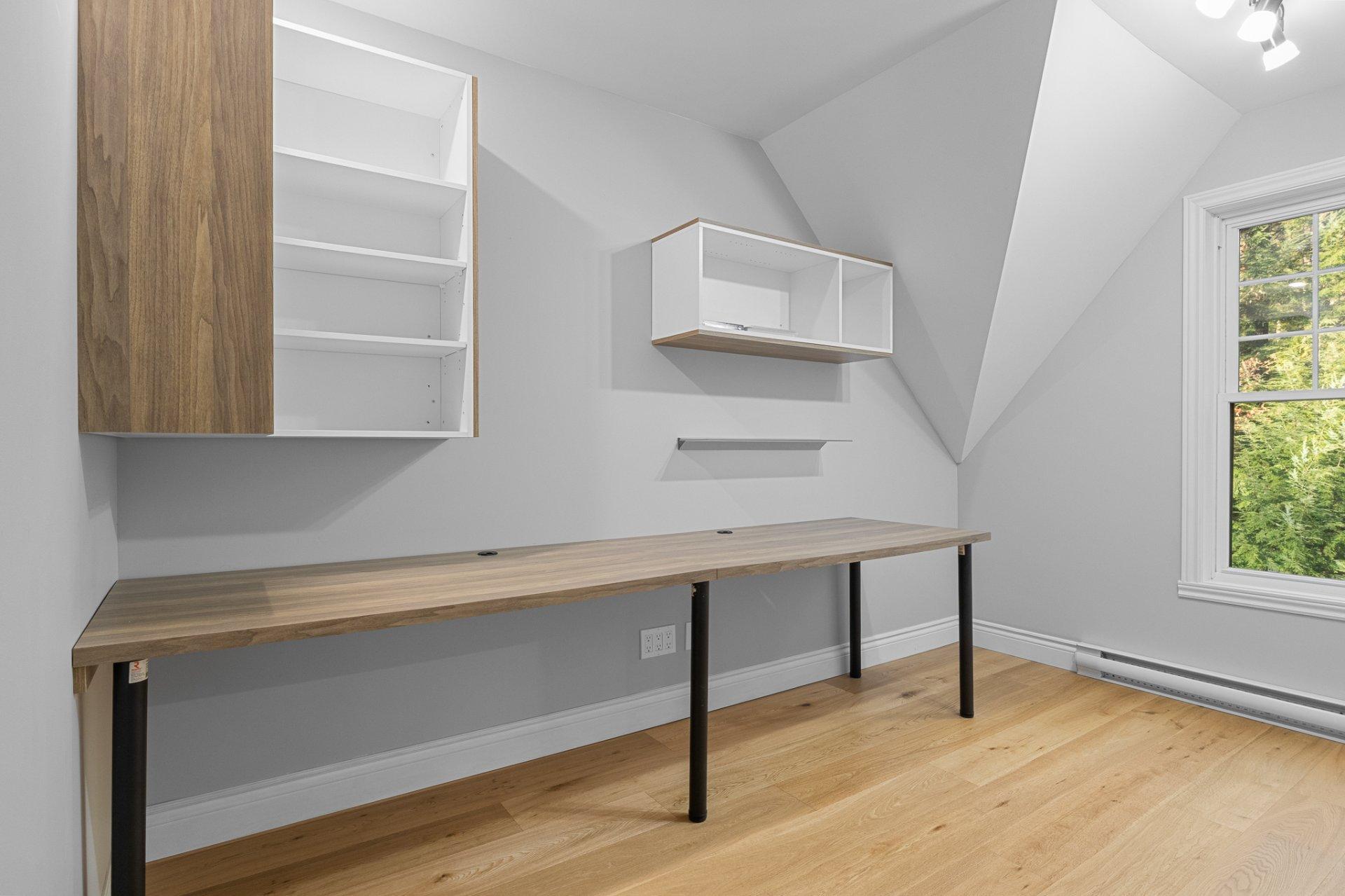 









13


Rue des Amarantes

,
Austin,




QC
J0B1B0

