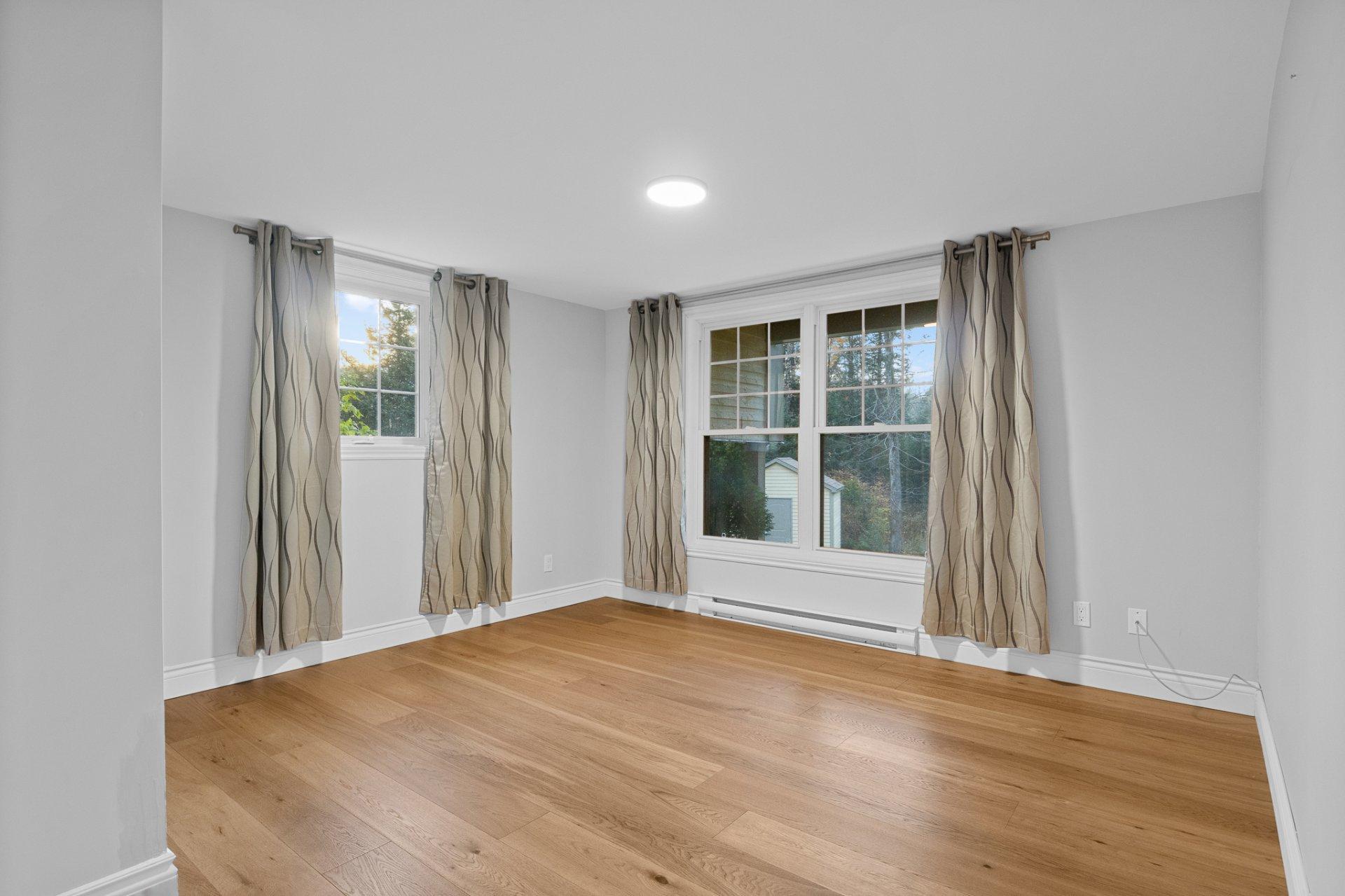 









13


Rue des Amarantes

,
Austin,




QC
J0B1B0

