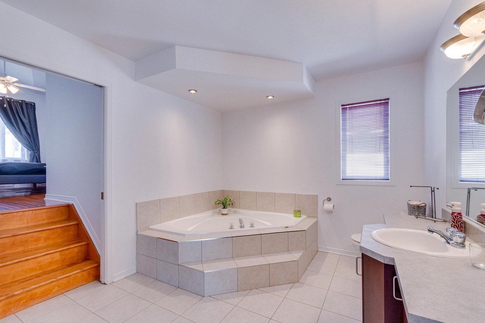 









185


Rue de Chalifoux

,
Gatineau (Gatineau),




QC
J8R2Y5

