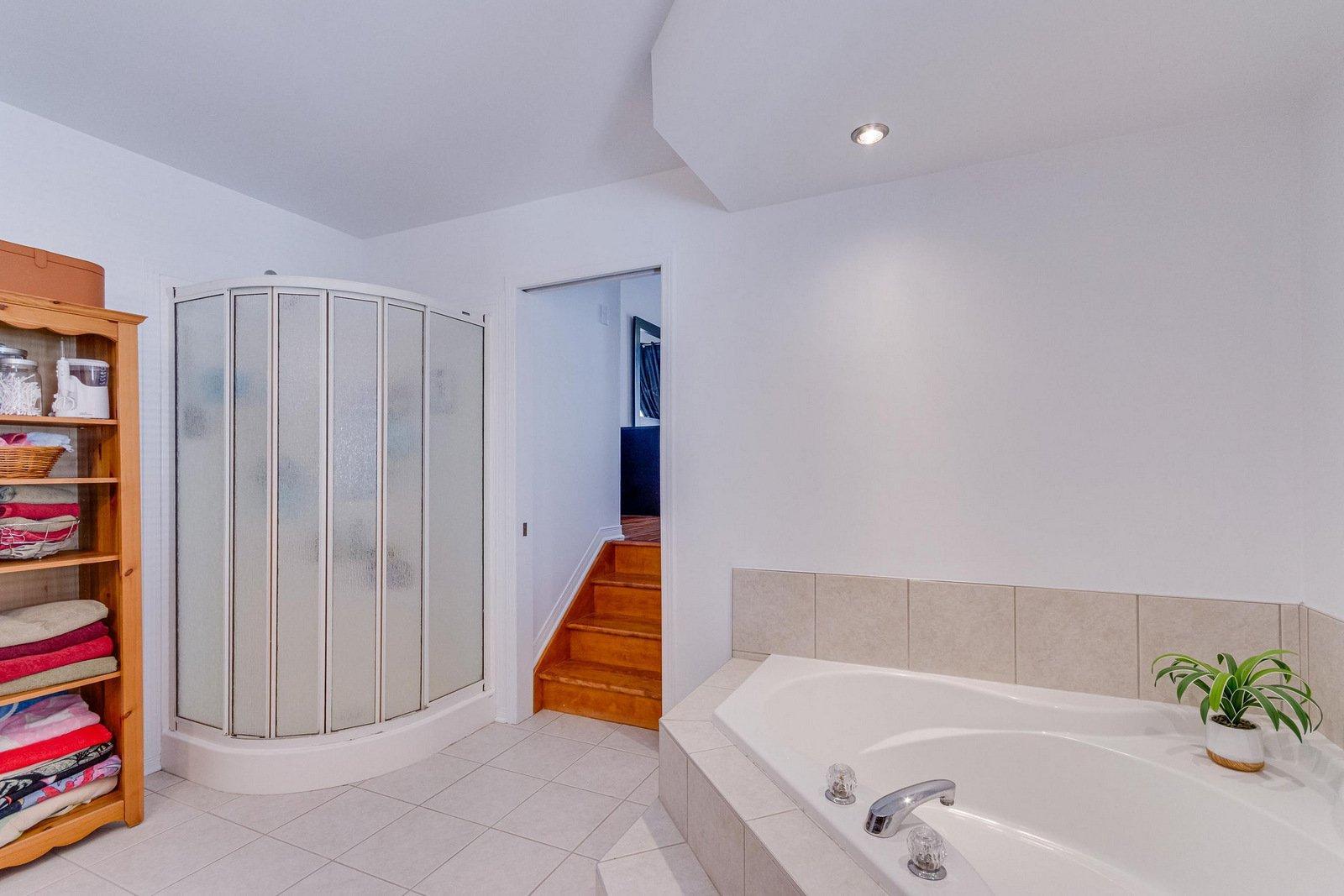 









185


Rue de Chalifoux

,
Gatineau (Gatineau),




QC
J8R2Y5

