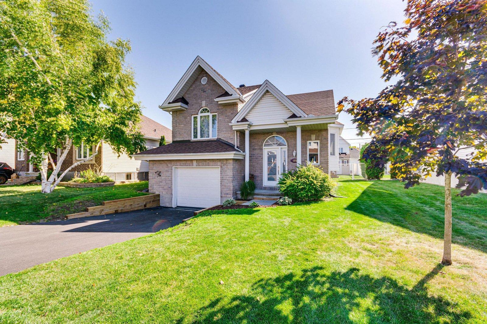 









185


Rue de Chalifoux

,
Gatineau (Gatineau),




QC
J8R2Y5

