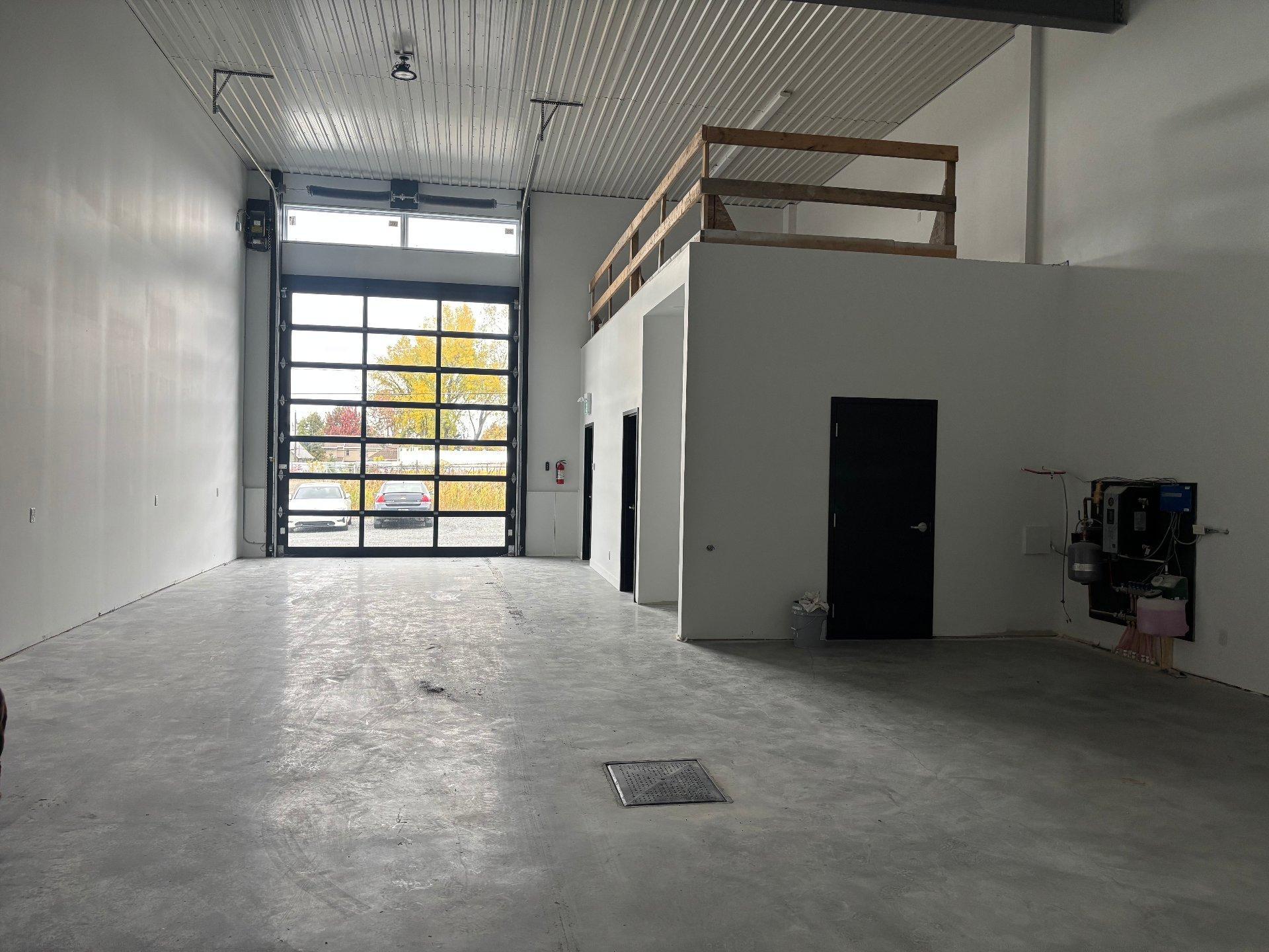 









464


Rue Dansereau

,
Contrecoeur,




QC
J0L1C0

