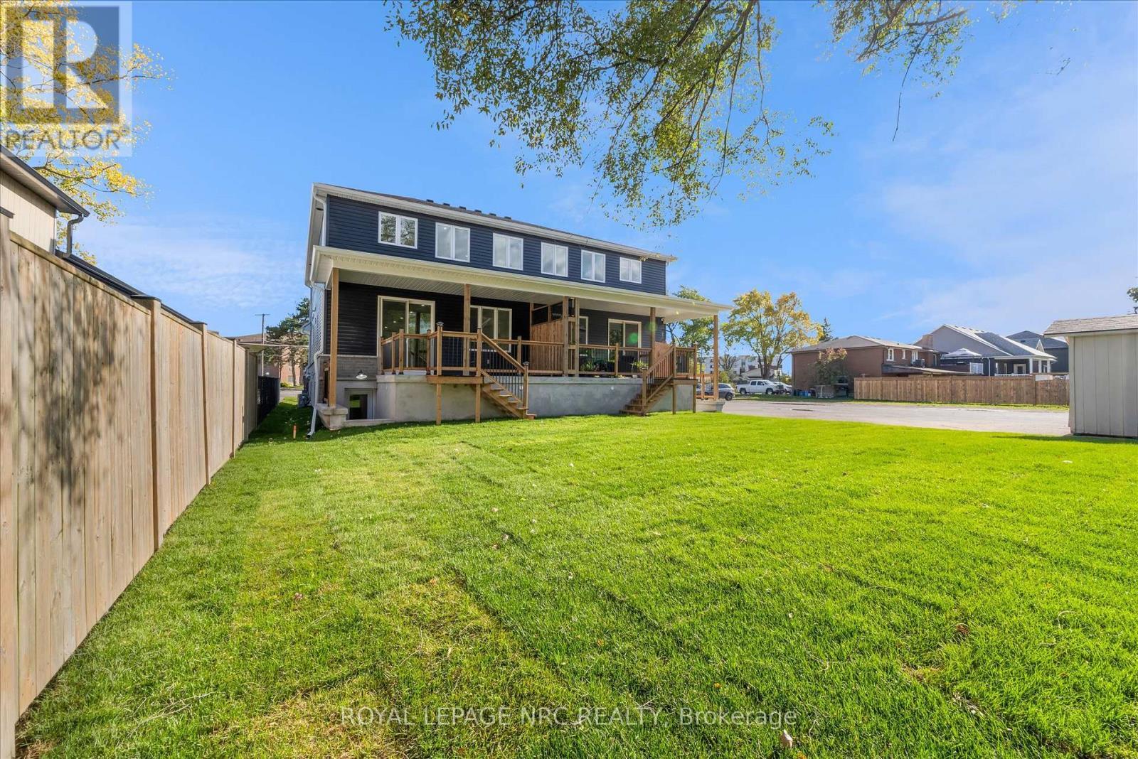 












66 PAGE STREET

,
Port Colborne (Bethel),




Ontario
L3K5V1

