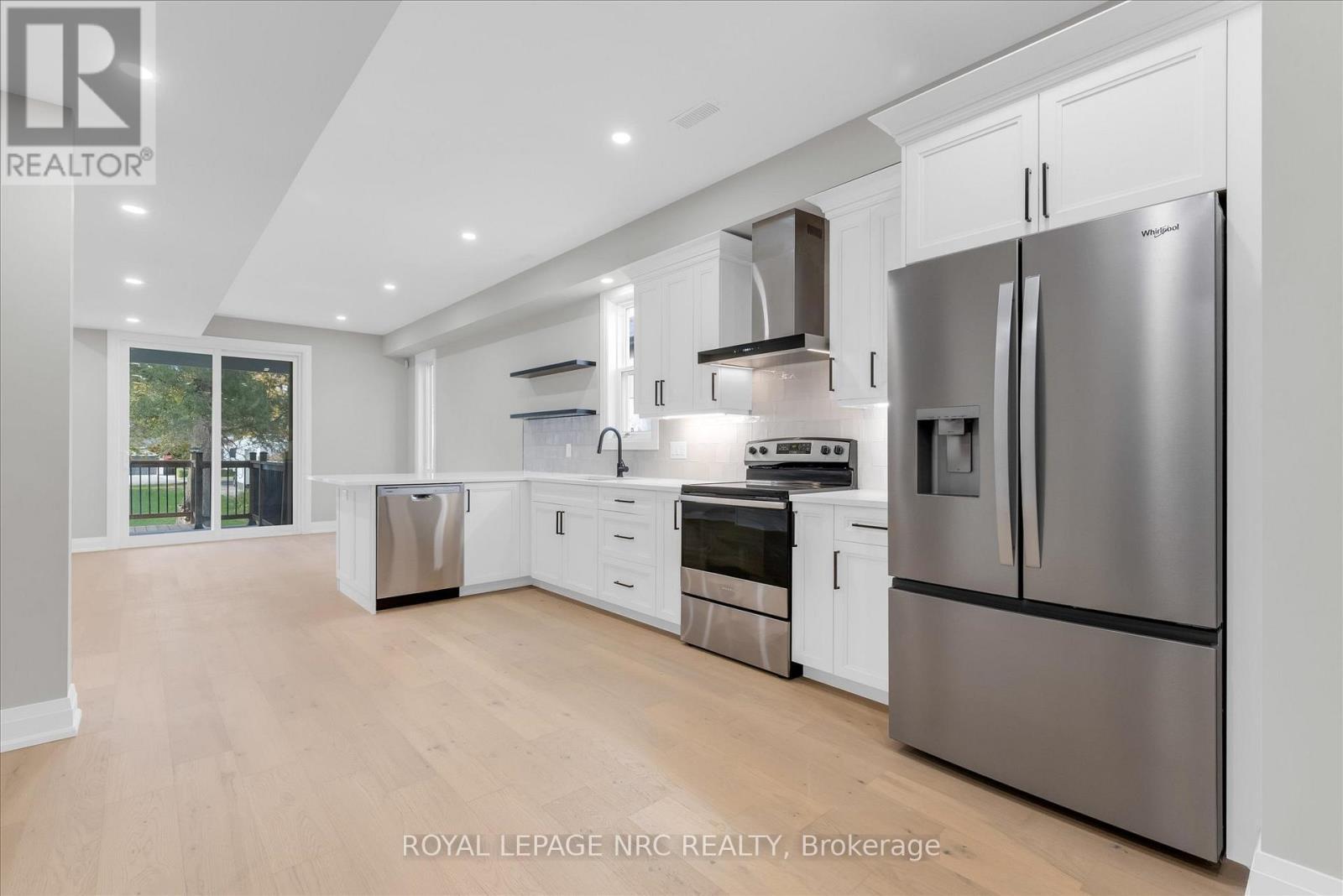 












66 PAGE STREET

,
Port Colborne (Bethel),




Ontario
L3K5V1

