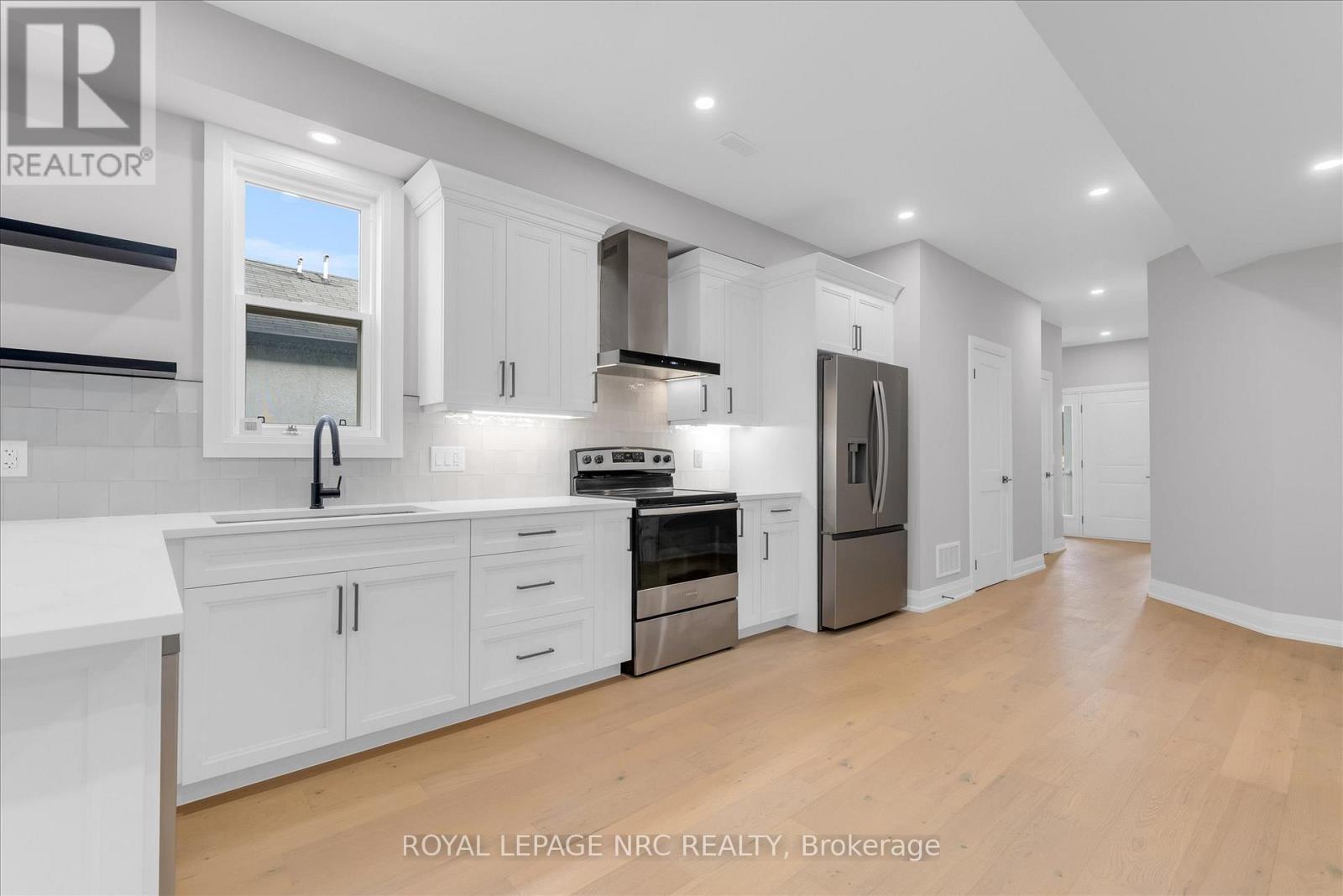 












66 PAGE STREET

,
Port Colborne (Bethel),




Ontario
L3K5V1

