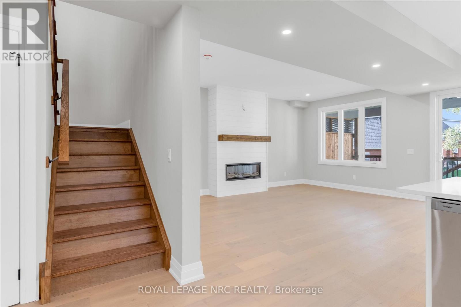 












66 PAGE STREET

,
Port Colborne (Bethel),




Ontario
L3K5V1

