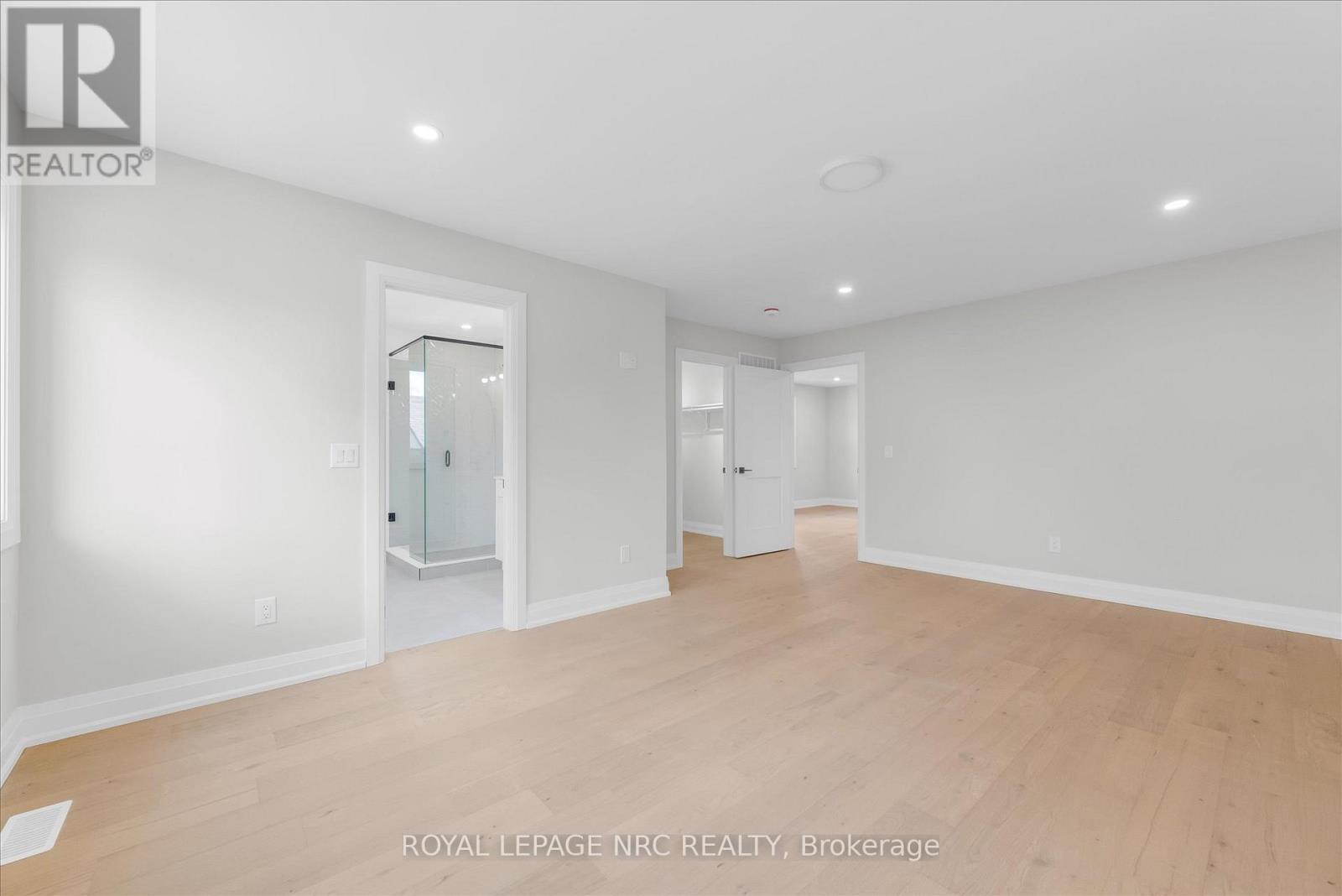 












66 PAGE STREET

,
Port Colborne (Bethel),




Ontario
L3K5V1

