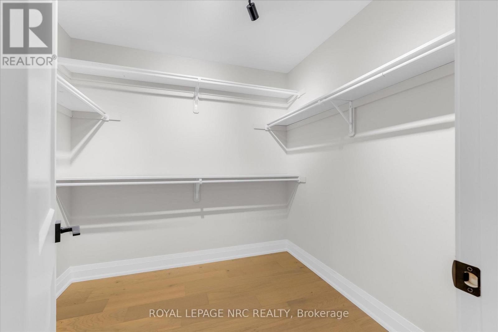 












66 PAGE STREET

,
Port Colborne (Bethel),




Ontario
L3K5V1

