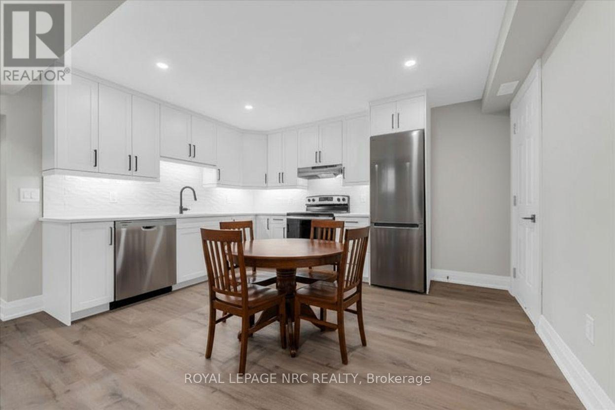 












66 PAGE STREET

,
Port Colborne (Bethel),




Ontario
L3K5V1

