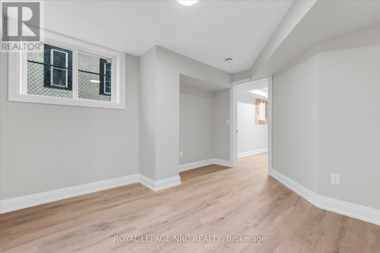 












66 PAGE STREET

,
Port Colborne (Bethel),




Ontario
L3K5V1

