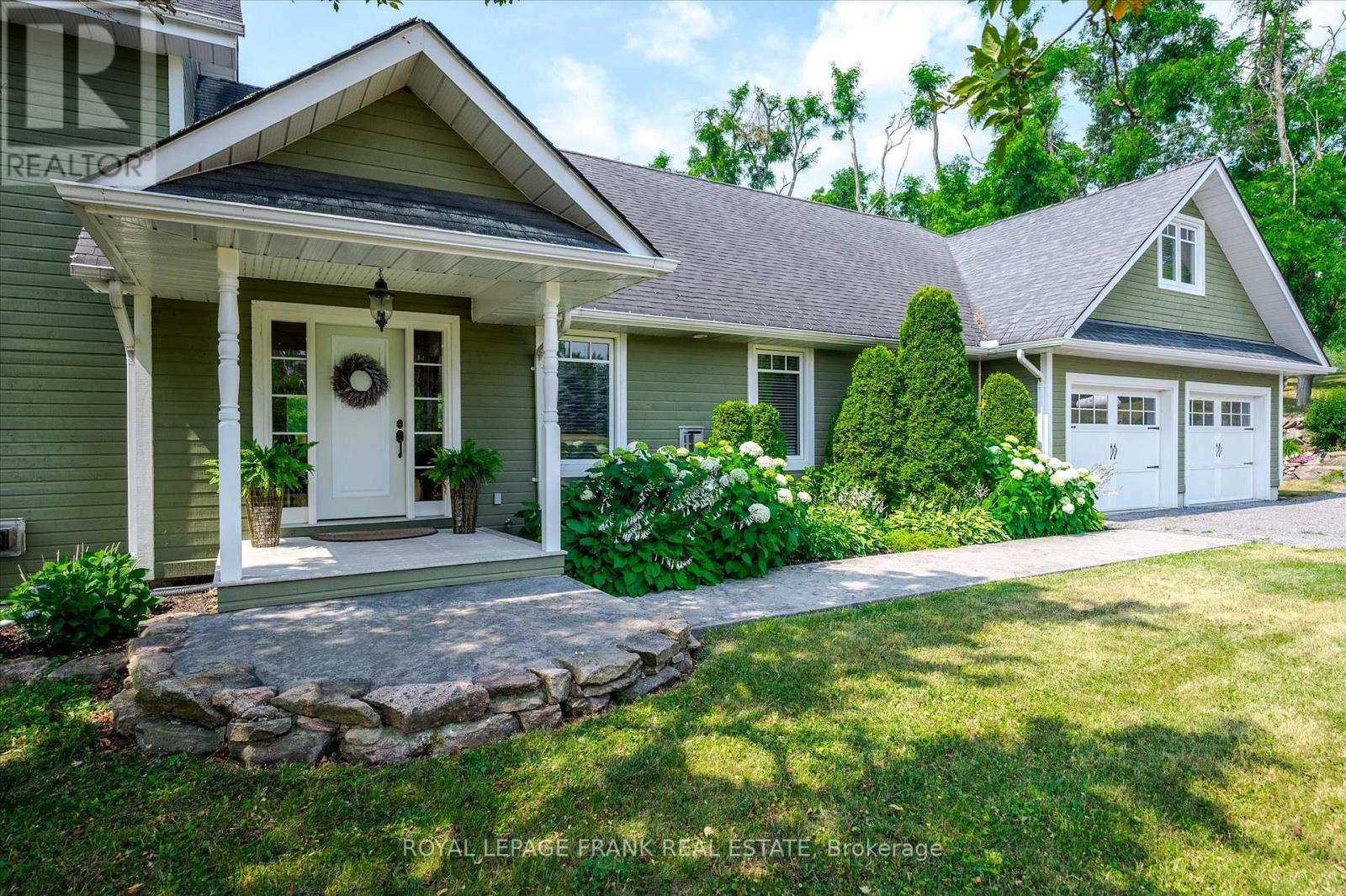 












1898 LAKEHURST ROAD

,
Trent Lakes,




Ontario
K0L1J0

