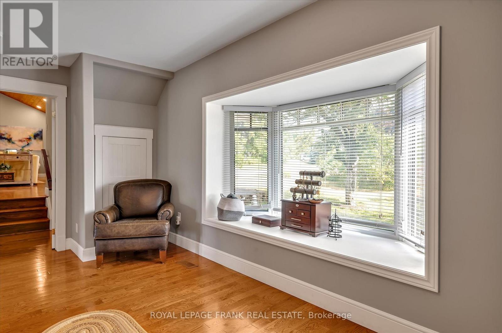 












1898 LAKEHURST ROAD

,
Trent Lakes,




Ontario
K0L1J0

