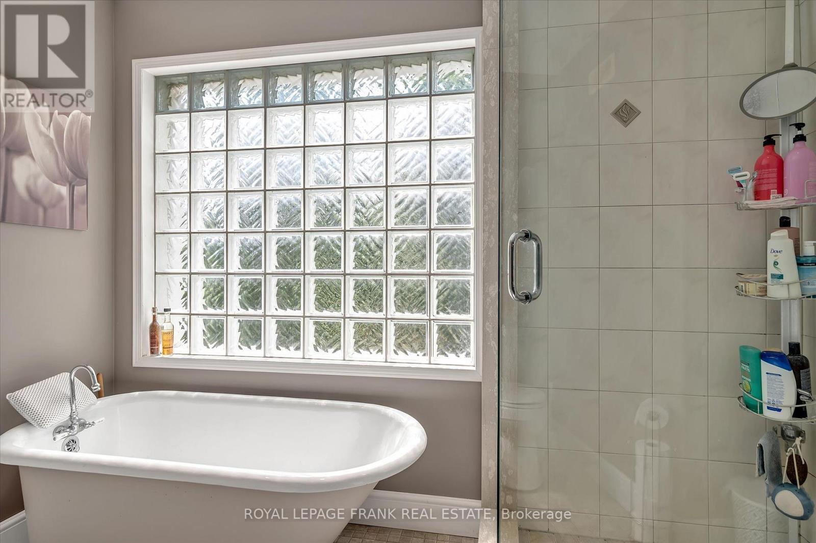 












1898 LAKEHURST ROAD

,
Trent Lakes,




Ontario
K0L1J0

