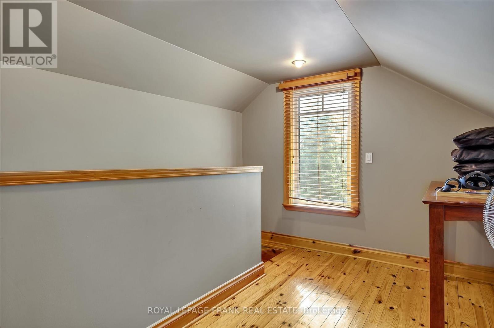 












1898 LAKEHURST ROAD

,
Trent Lakes,




Ontario
K0L1J0

