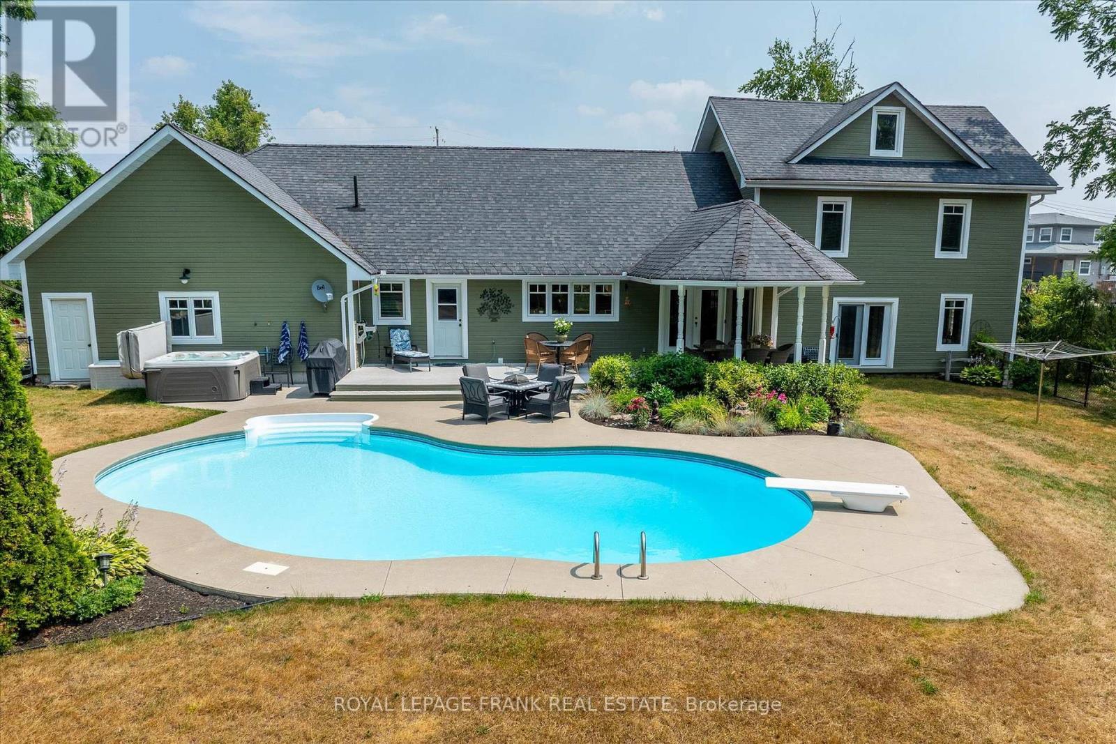 












1898 LAKEHURST ROAD

,
Trent Lakes,




Ontario
K0L1J0

