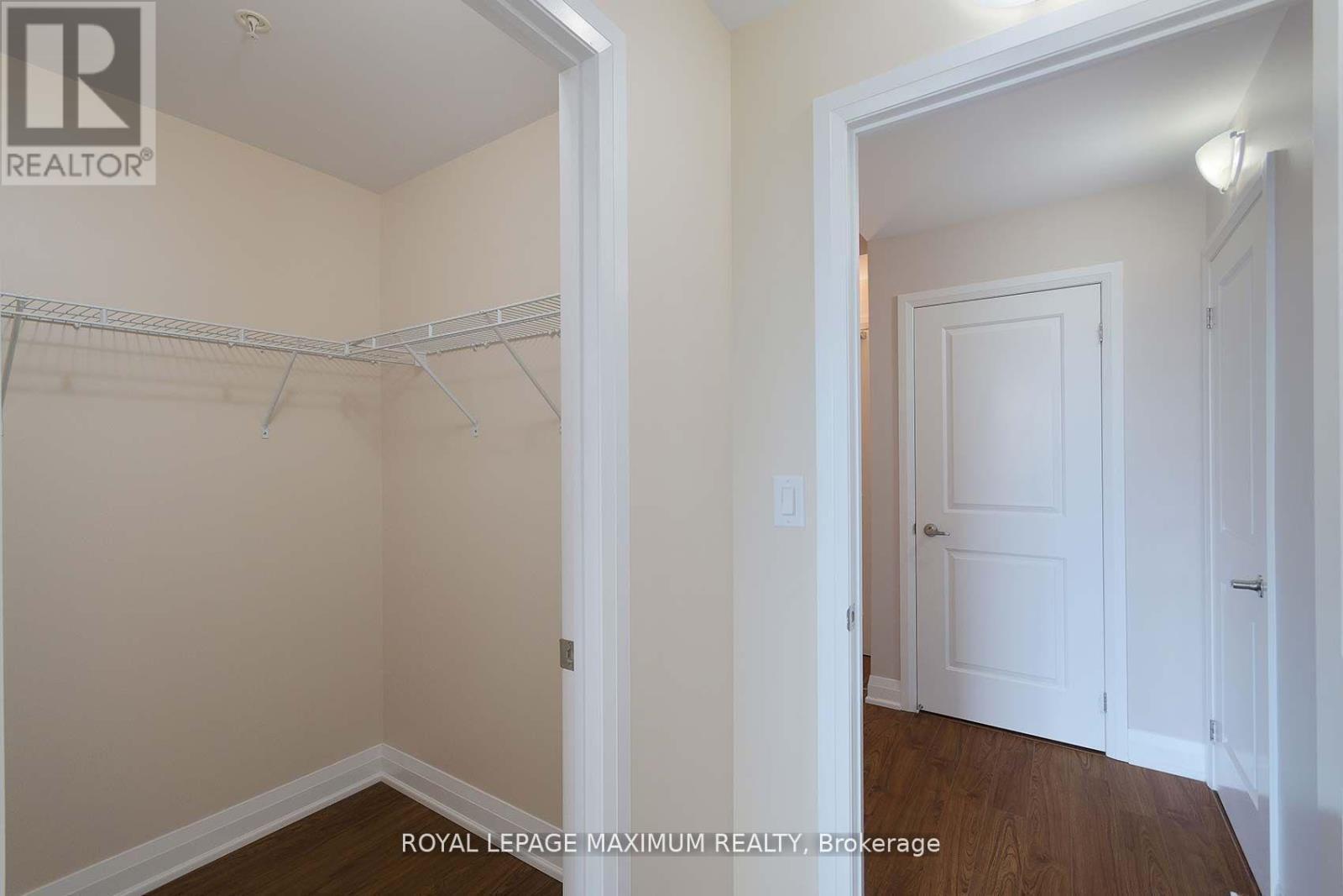 












312 - 12 WOODSTREAM BOULEVARD

,
Vaughan,




Ontario
L4L8C4

