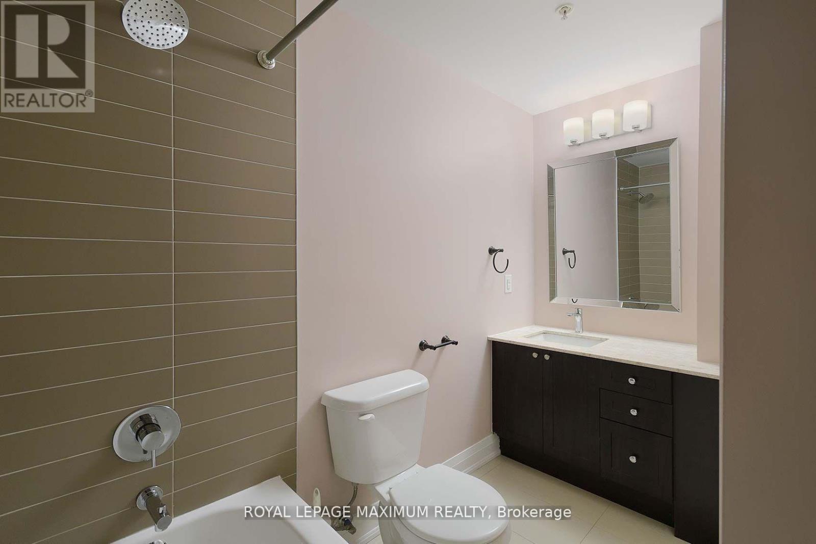 












312 - 12 WOODSTREAM BOULEVARD

,
Vaughan,




Ontario
L4L8C4

