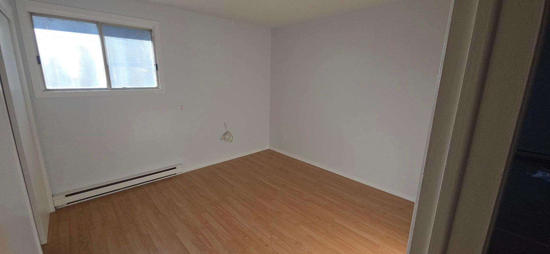 









12


Rue Goulet

,
Gatineau (Aylmer),




QC
J9H2V4

